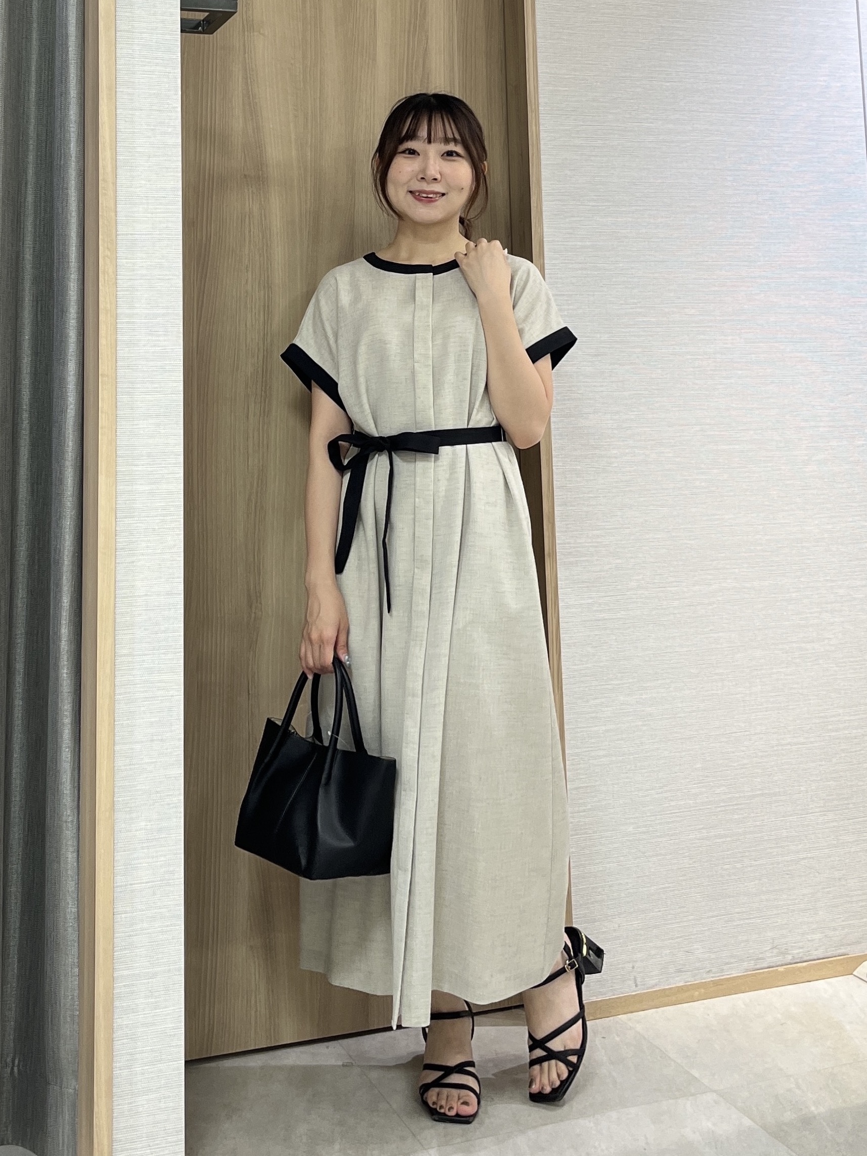 KAHOさんの「UNTITLED｜【接触冷感/UVカット/イージーケア】配色ラインワンピース」を使ったコーディネート