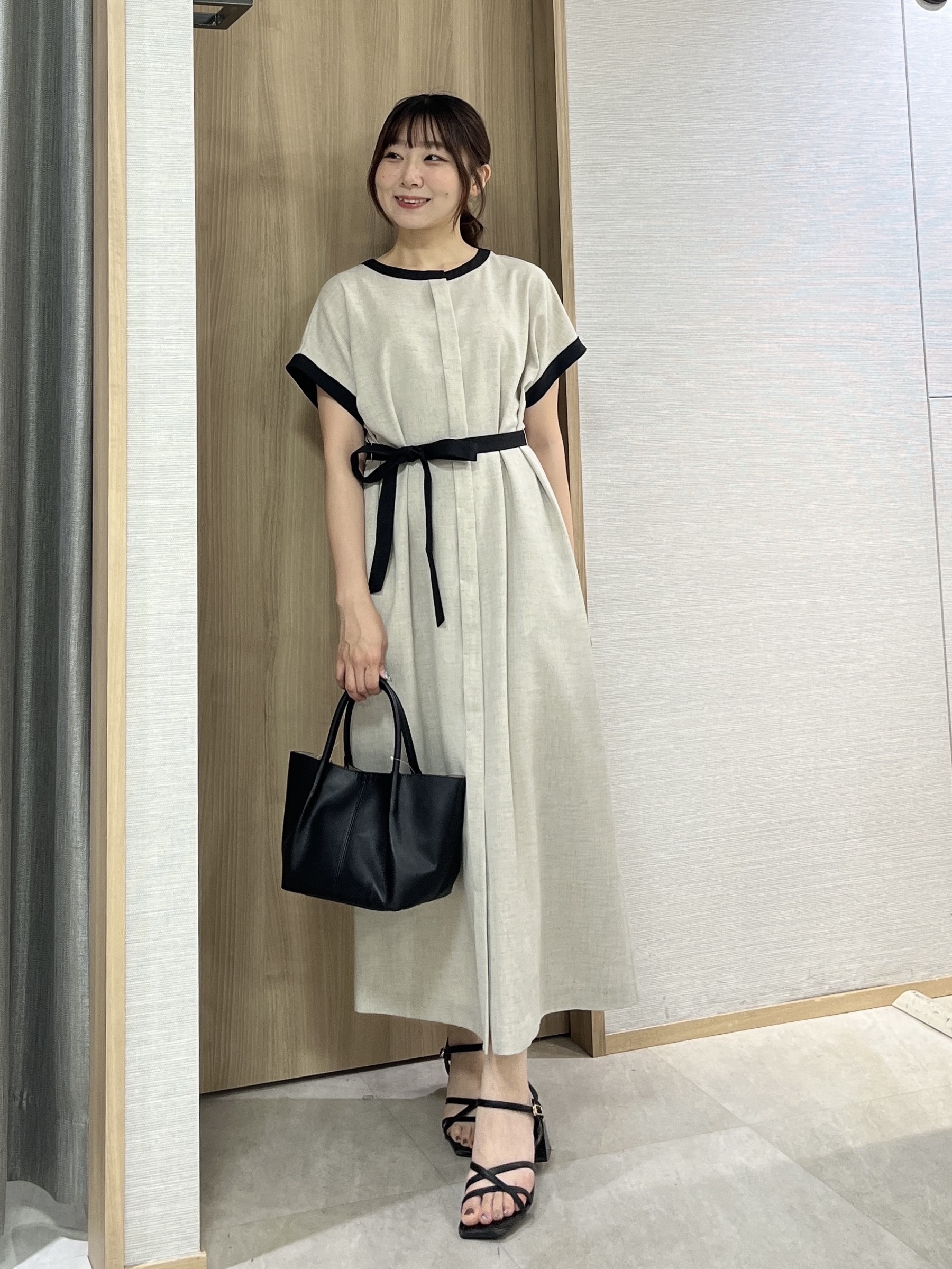 KAHOさんの「UNTITLED｜【接触冷感/UVカット/イージーケア】配色ラインワンピース」を使ったコーディネート