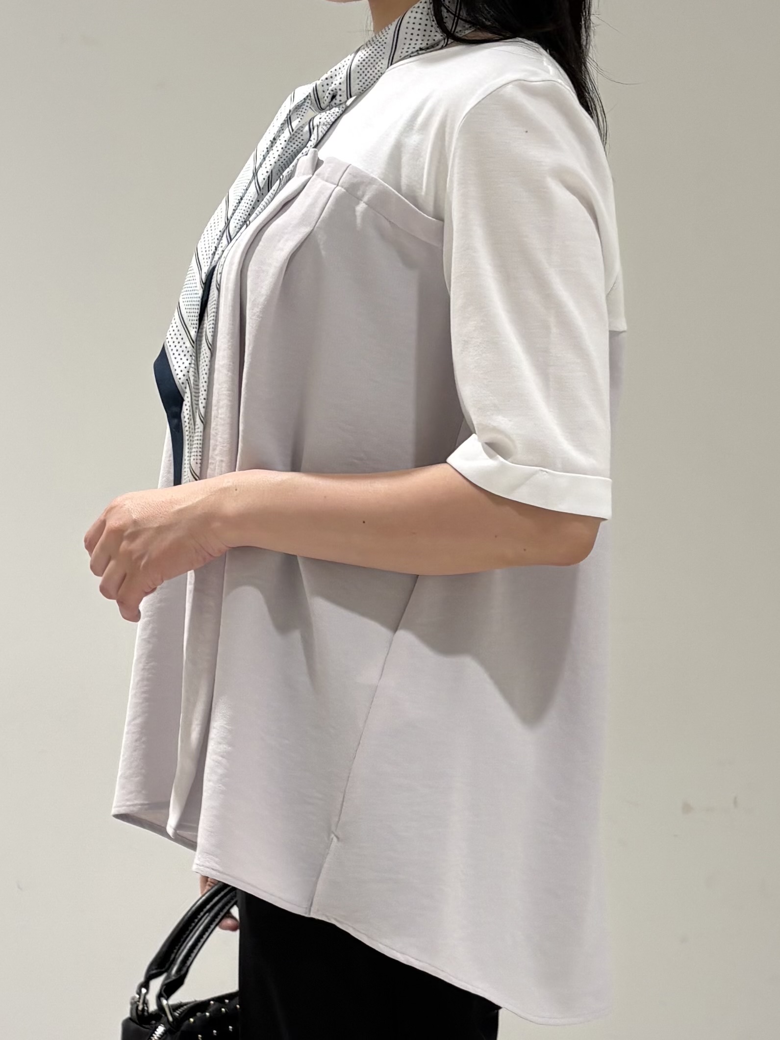 momokoさんの「INDIVI｜【着る日傘／SETUP可能】ビスチェレイヤード風トップス」を使ったコーディネート