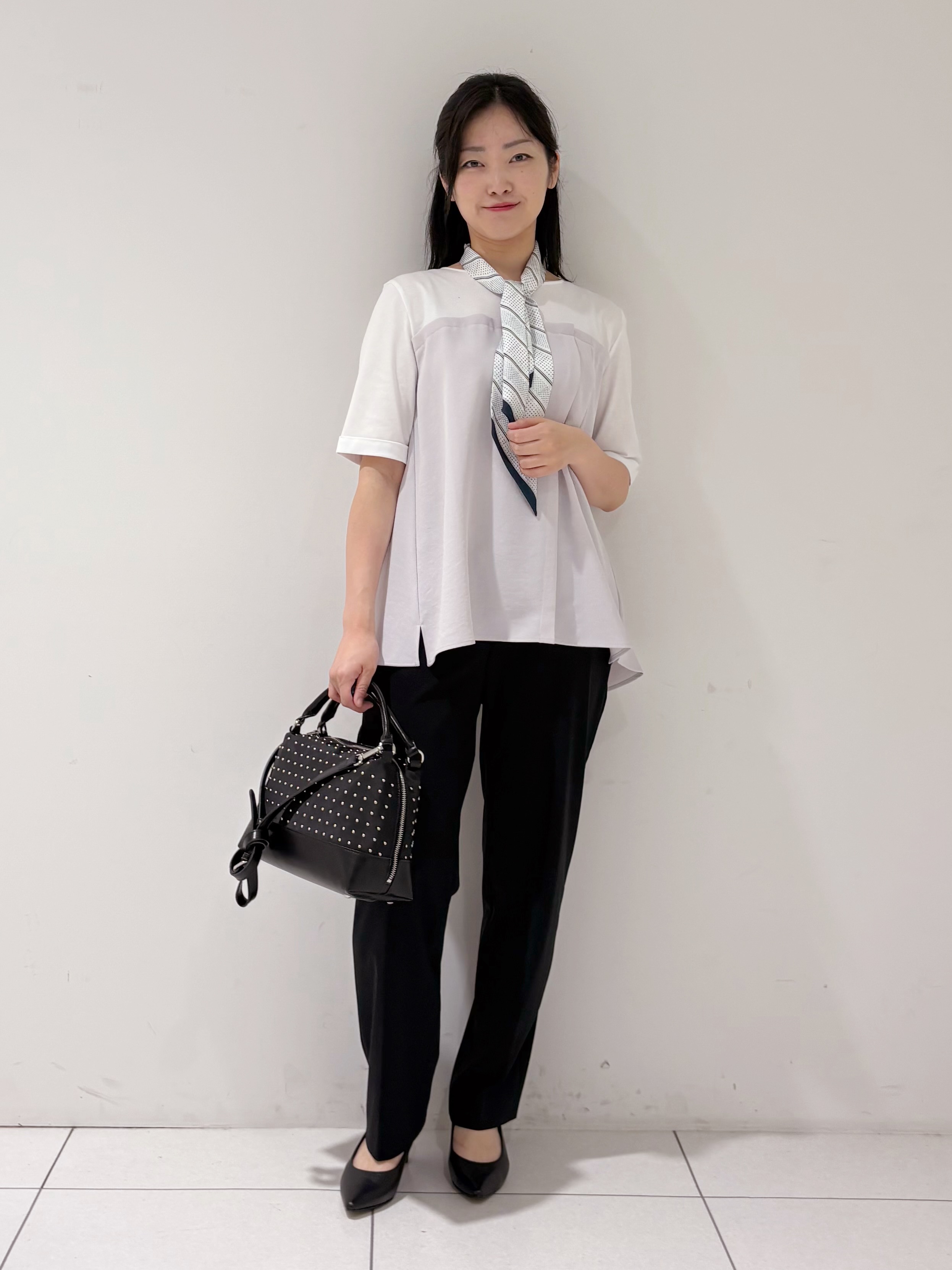 momokoさんの「INDIVI｜【着る日傘／SETUP可能】ビスチェレイヤード風トップス」を使ったコーディネート