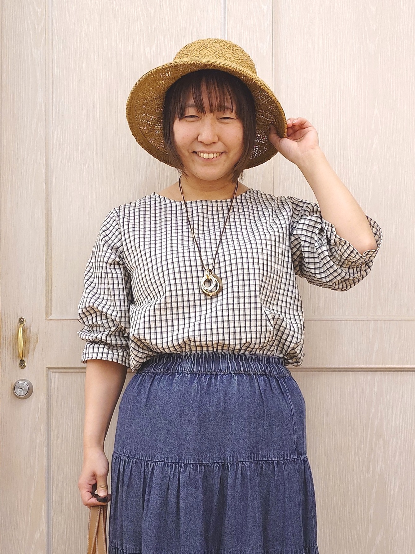 とろろさんの「SHOO･LA･RUE｜【セットアップ可/洗濯機可】上品チェックが好印象 ゆるさら6分袖ブラウス」を使ったコーディネート