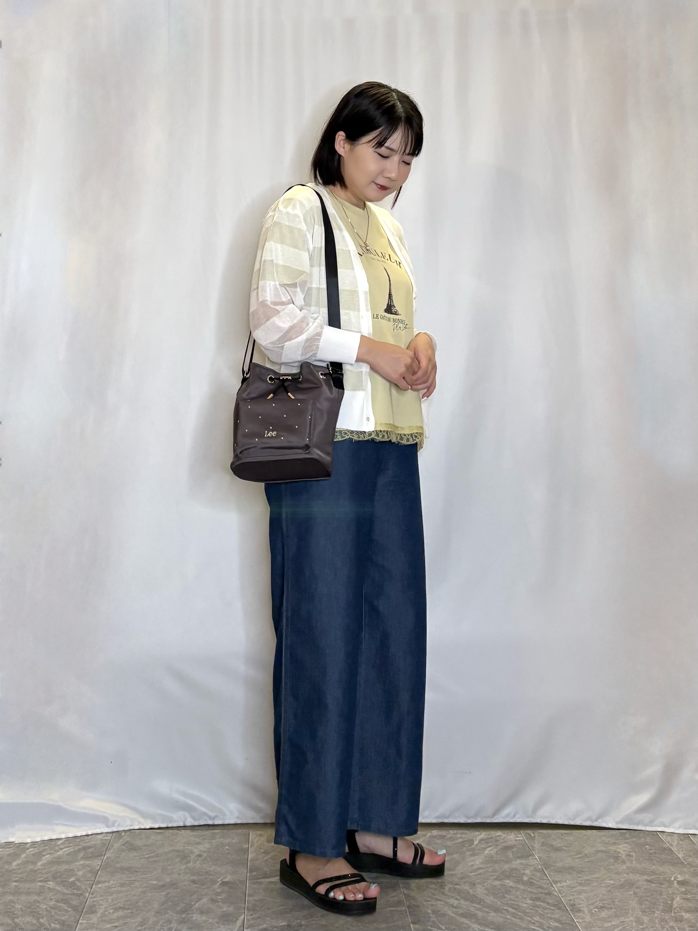 ネリさんの「SHOO･LA･RUE｜【洗濯機可/S-LL】涼し気な透け感 日差し冷房対策に シアーボーダーカーディガン」を使ったコーディネート