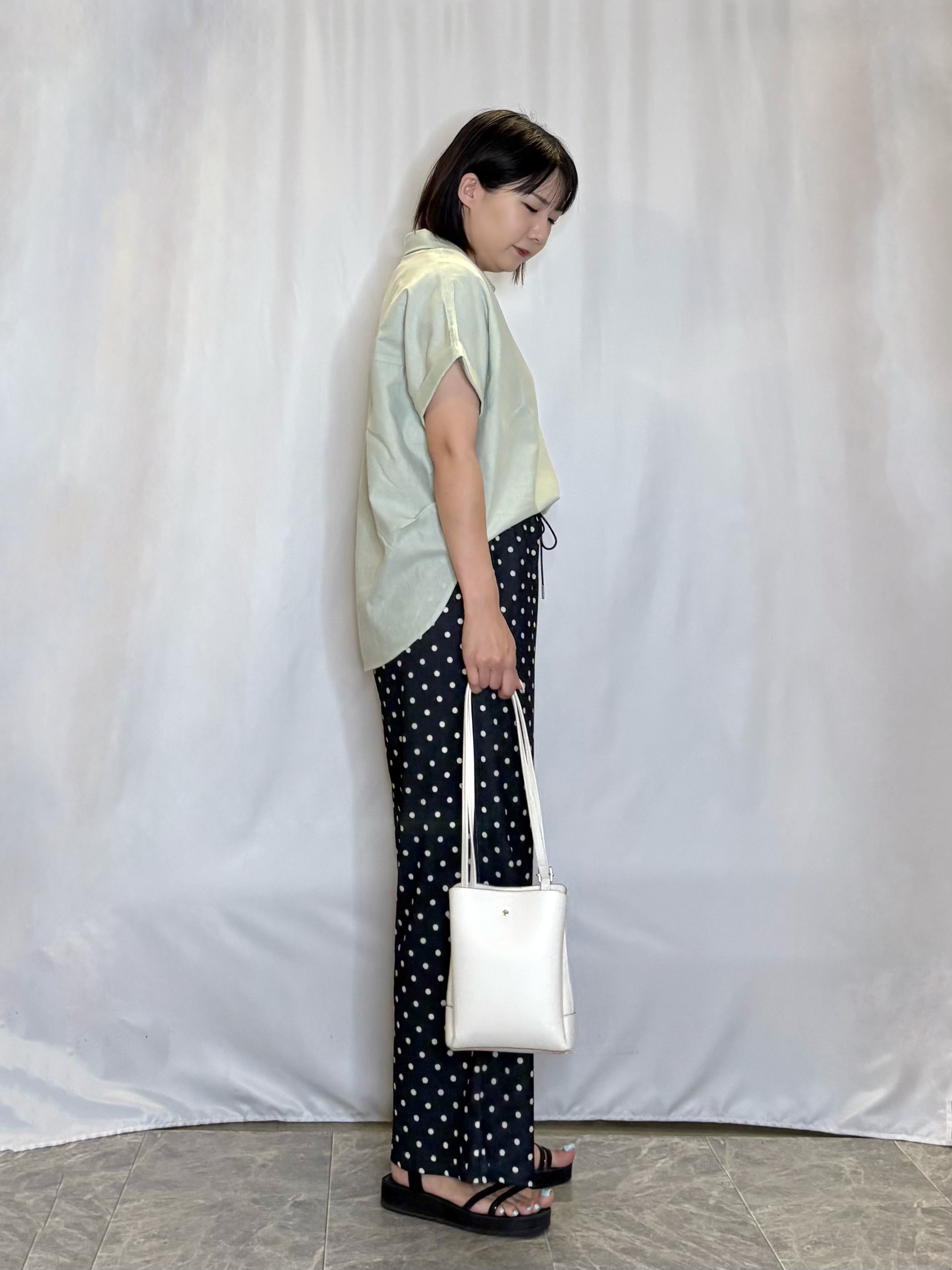 ネリさんの「SHOO･LA･RUE｜【UV/吸水速乾/抗菌防臭】インせず着られる フレンチリネンスキッパーシャツ」を使ったコーディネート