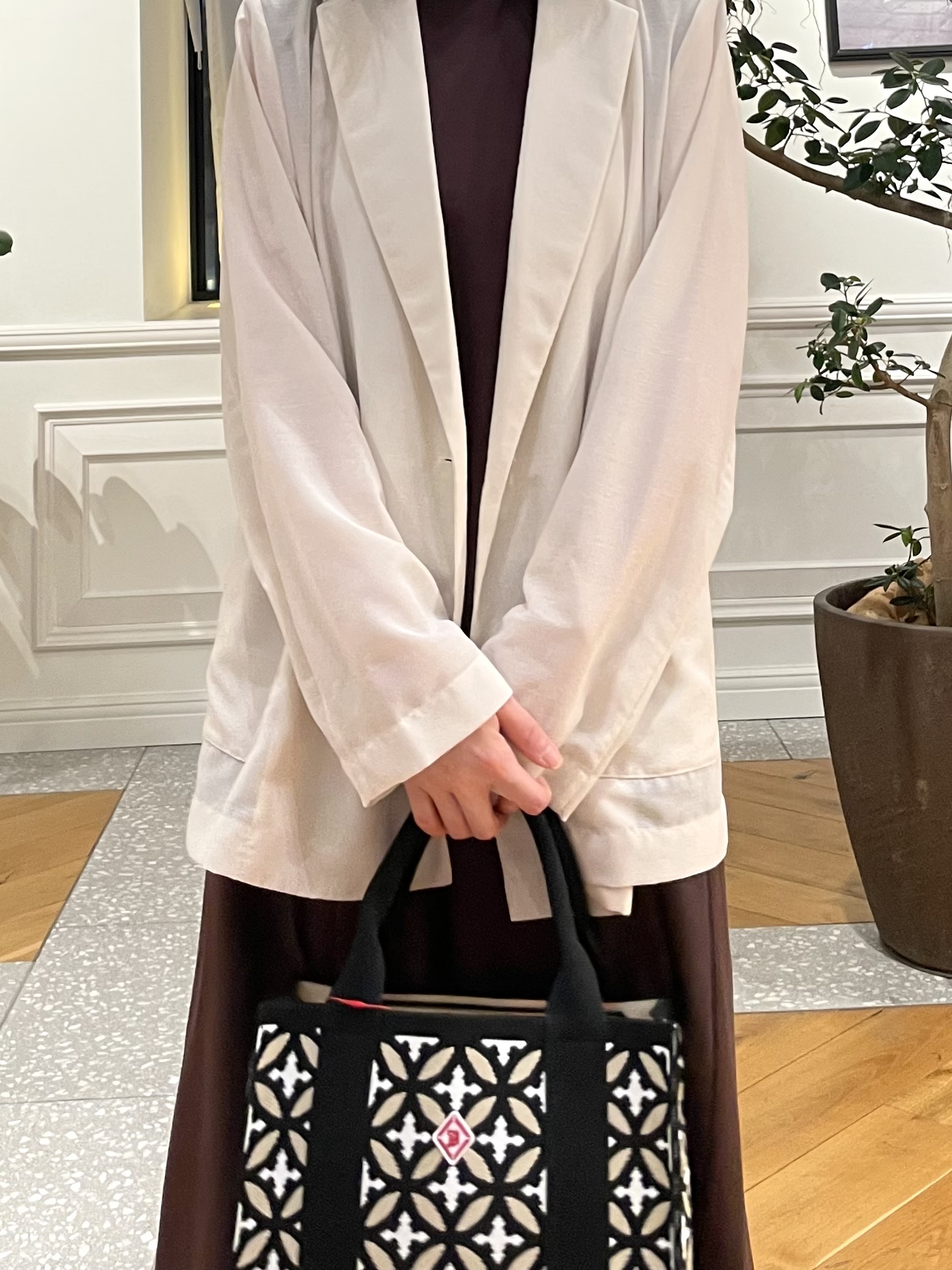 Lilyさんの「DRESSTERIOR｜【接触冷感／抗菌防臭／消臭/ウォッシャブル】アイスクリアコットン フレンチスリーブワンピース」を使ったコーディネート