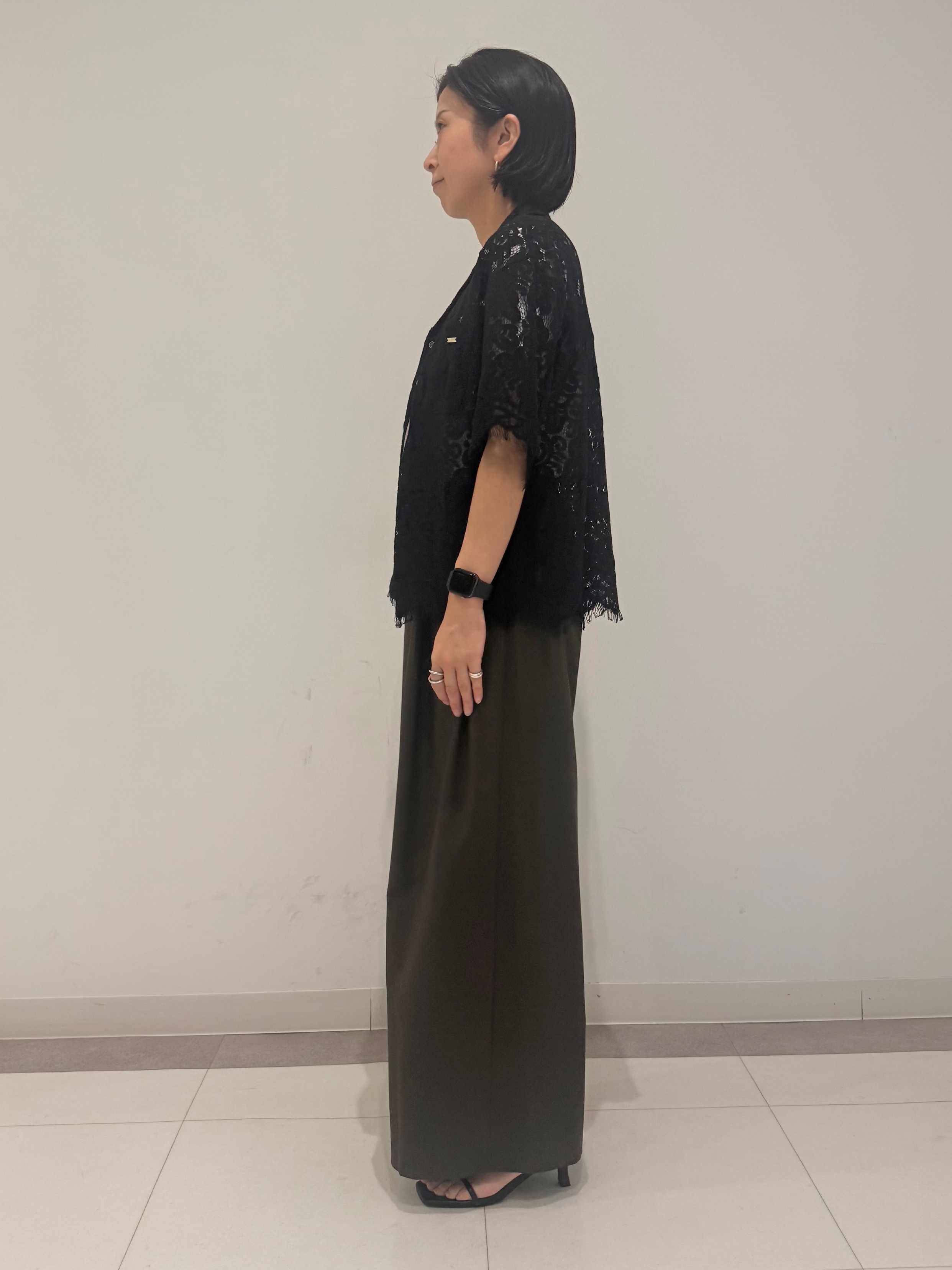 MIYAKAWAさんの「DRESSTERIOR｜【ウォッシャブル/羽織りにも便利】シアーコードレースブラウス」を使ったコーディネート