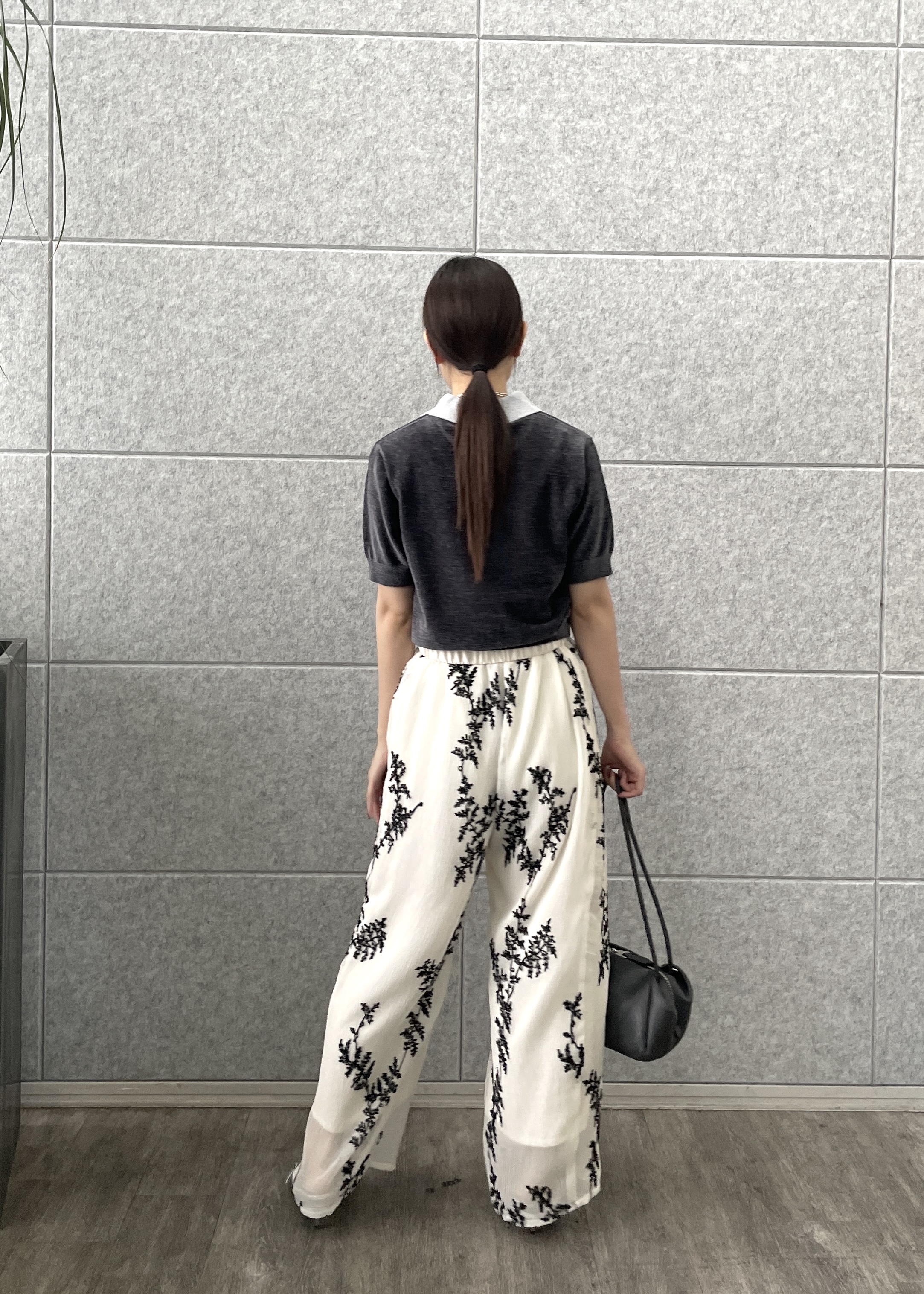 Renoさんの「INDIVI｜バイカラーモールポロニット」を使ったコーディネート