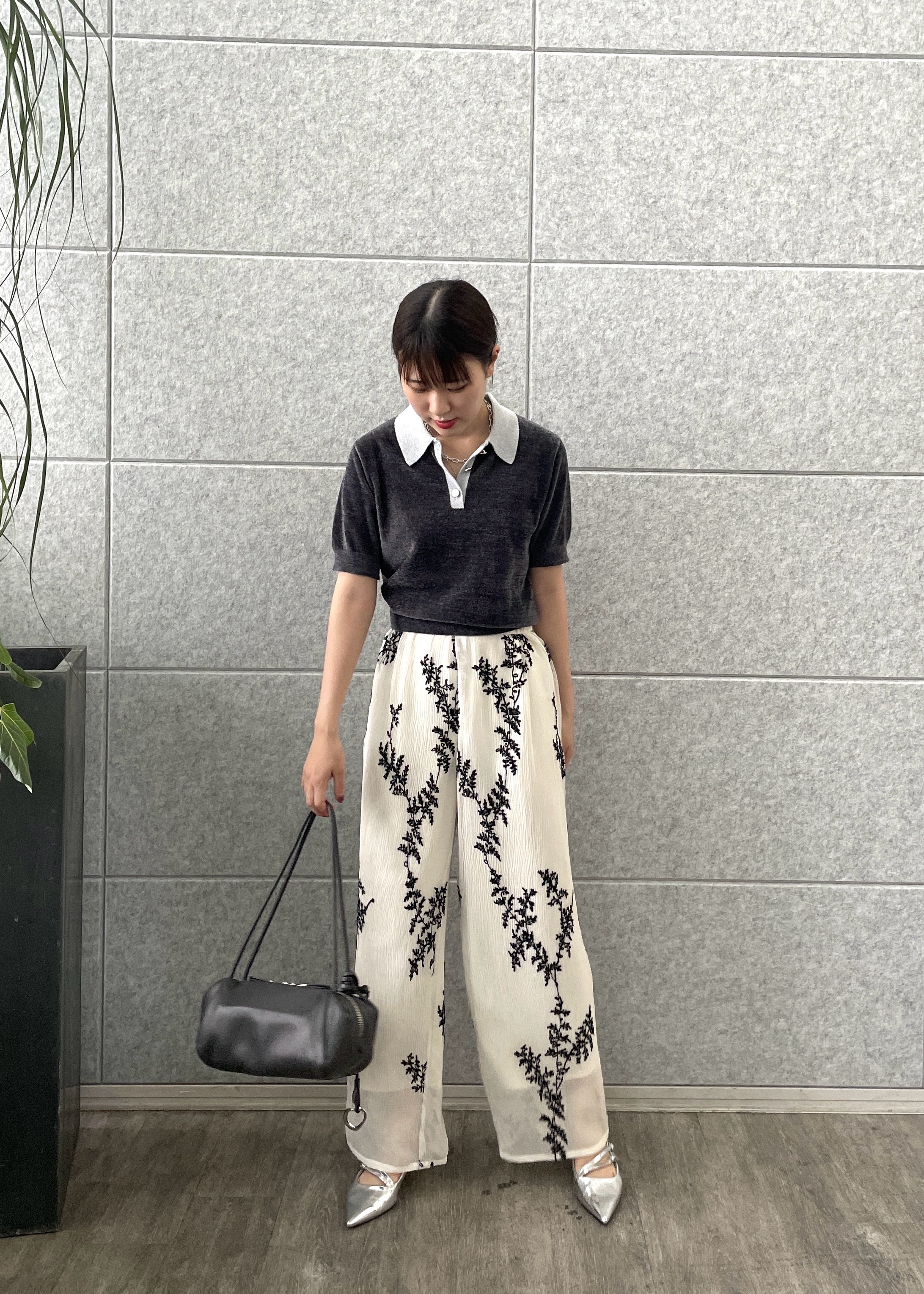 Renoさんの「INDIVI｜バイカラーモールポロニット」を使ったコーディネート