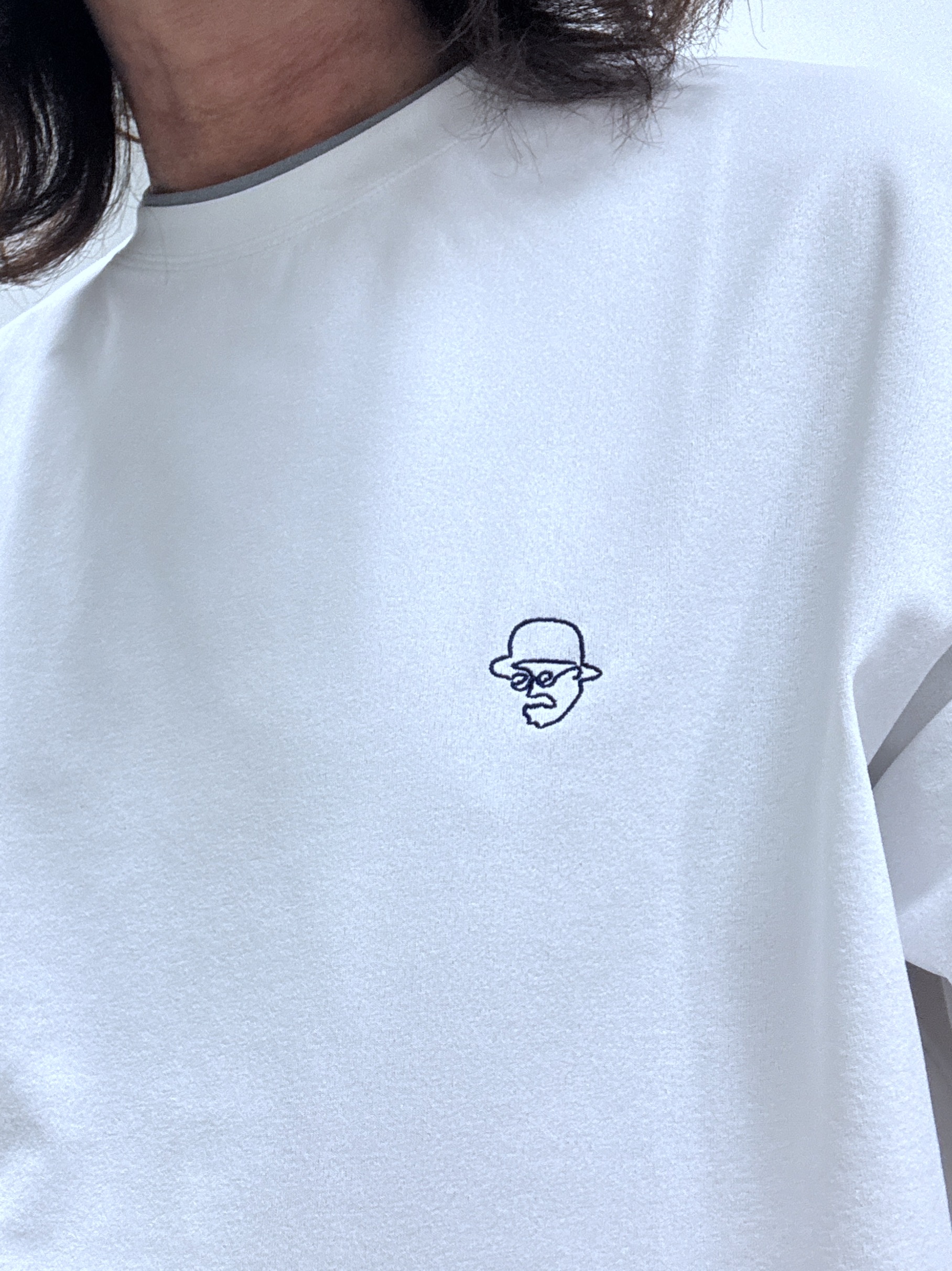 おーのさんの「TAKEO KIKUCHI｜【汗染み軽減/接触冷感】フェイクレイヤード ワンポイント刺繍Ｔシャツ」を使ったコーディネート