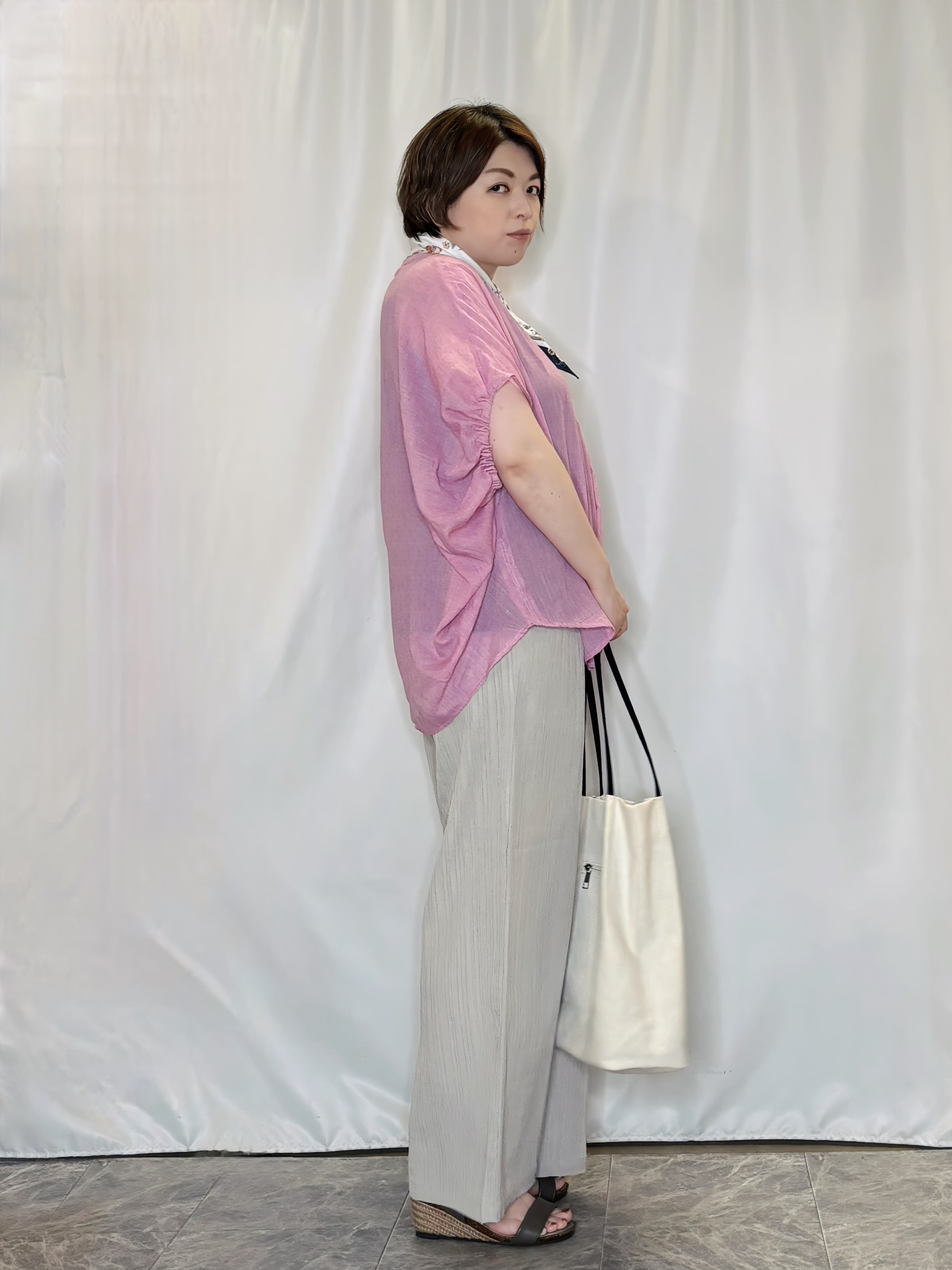 たみさんの「SHOO･LA･RUE｜【体型カバー】バルーン風ゆるシャツブラウス」を使ったコーディネート