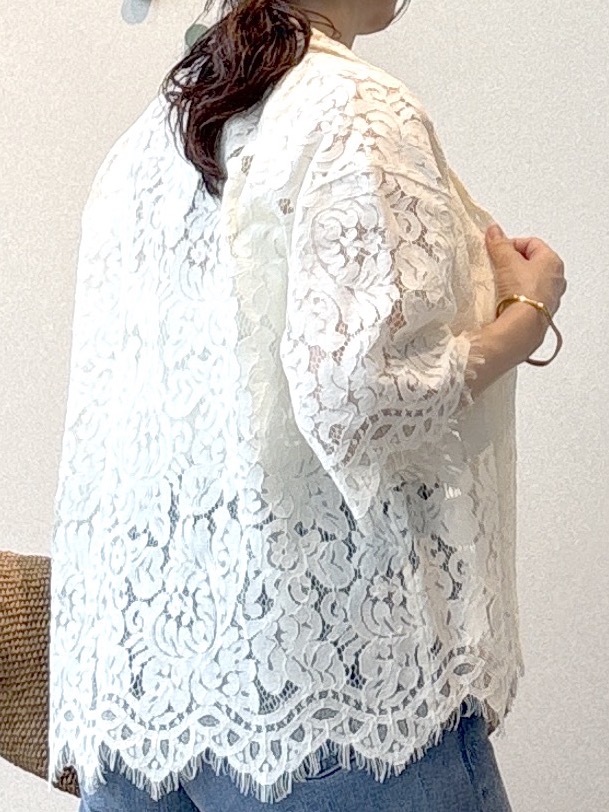 kawamuraさんの「DRESSTERIOR｜【ウォッシャブル/羽織りにも便利】シアーコードレースブラウス」を使ったコーディネート