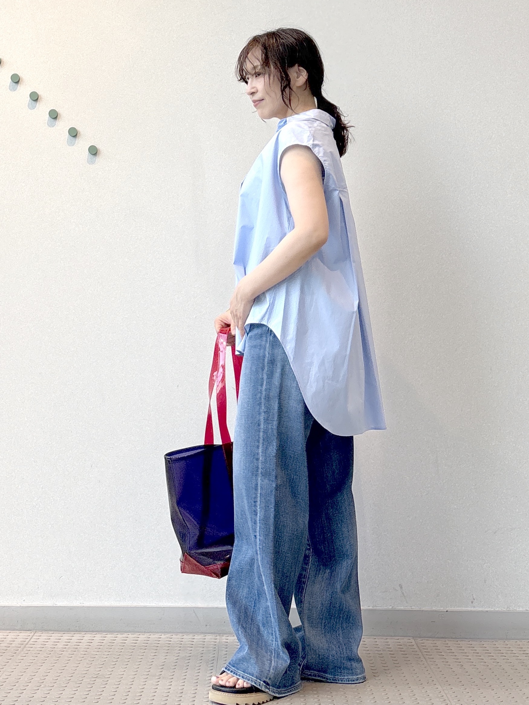 kawamuraさんの「DRESSTERIOR｜フレンチスリーブ スキッパーブラウス」を使ったコーディネート