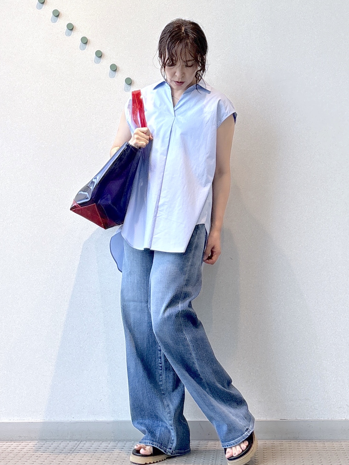 kawamuraさんの「DRESSTERIOR｜フレンチスリーブ スキッパーブラウス」を使ったコーディネート