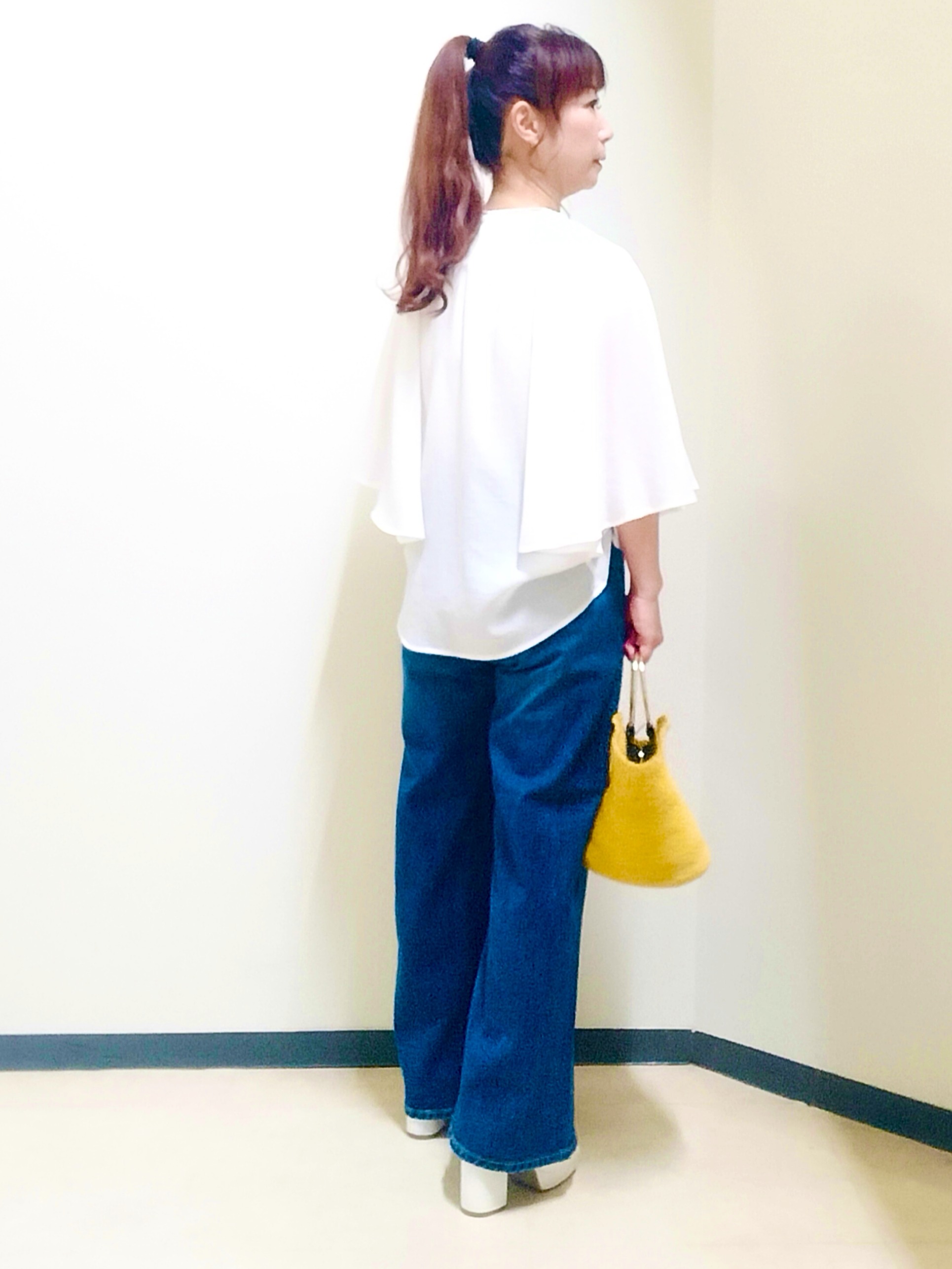 花さんの「Reflect｜ドビーストライプケープスリーブブラウス」を使ったコーディネート