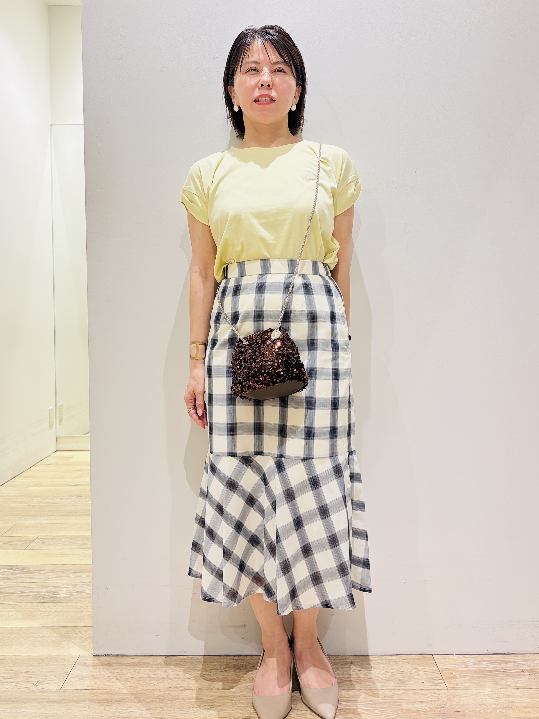 YUKOさんの「index｜【接触冷感／UV】ワンポイント刺繍Tシャツ《7col／XS~3L／洗濯機OK》」を使ったコーディネート