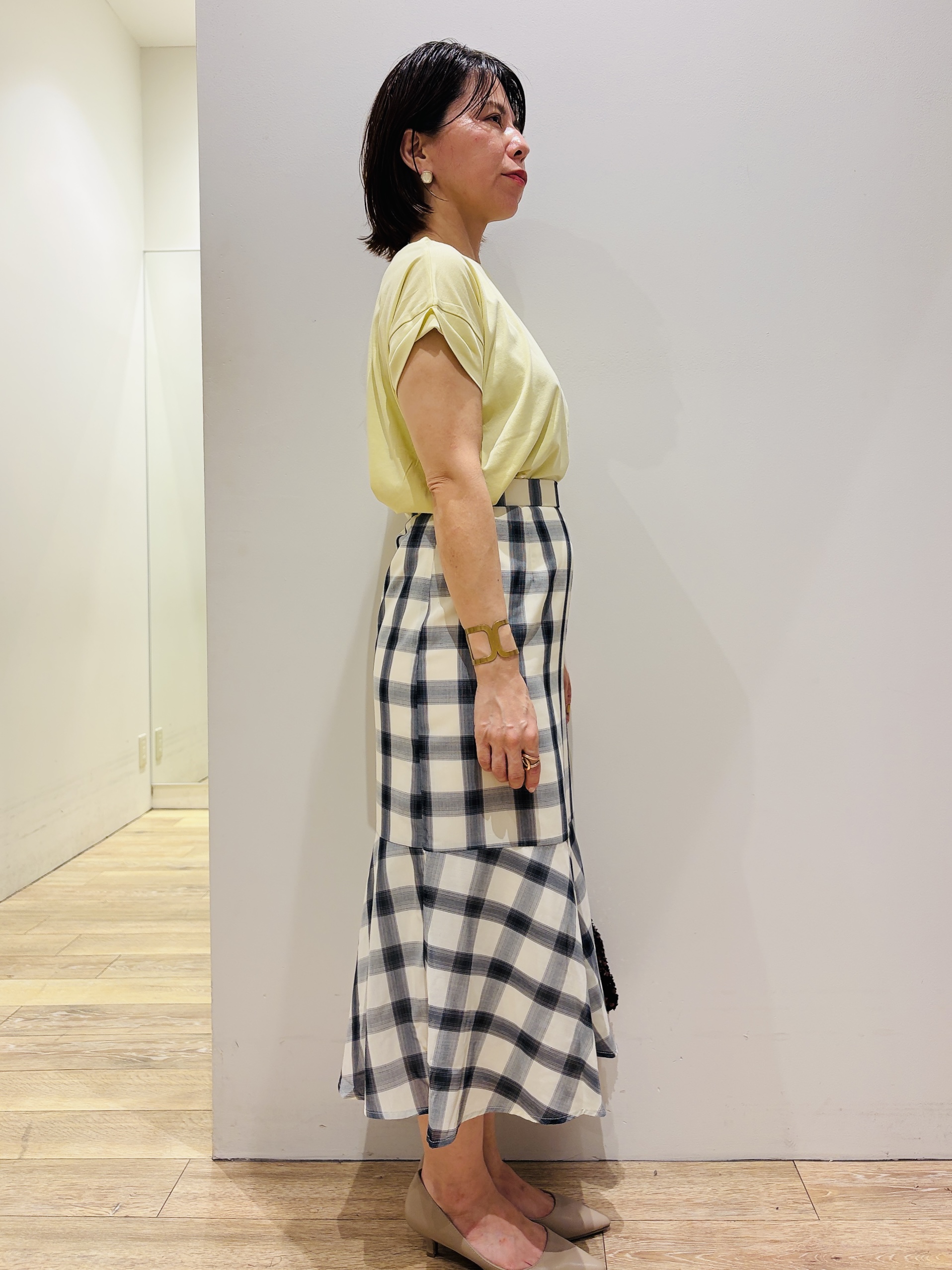 YUKOさんの「index｜【接触冷感／UV】ワンポイント刺繍Tシャツ《7col／XS~3L／洗濯機OK》」を使ったコーディネート
