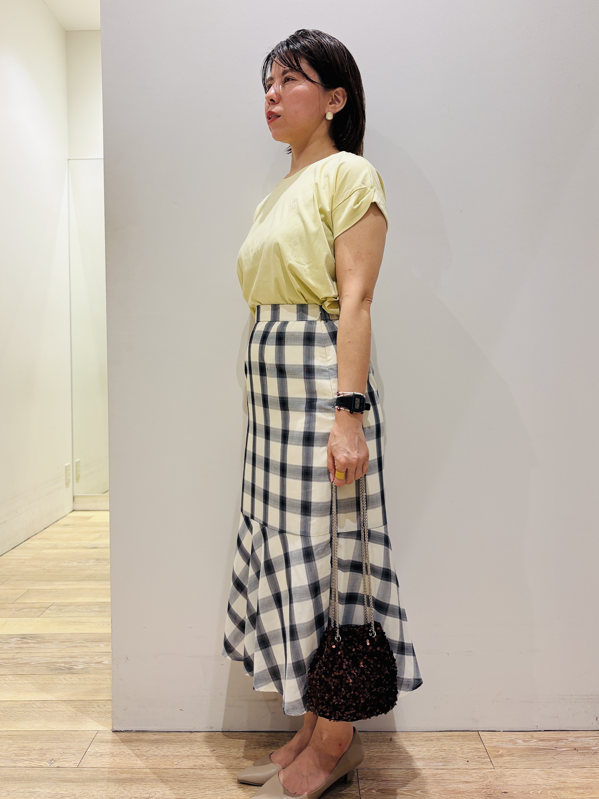 YUKOさんの「index｜【接触冷感／UV】ワンポイント刺繍Tシャツ《7col／XS~3L／洗濯機OK》」を使ったコーディネート
