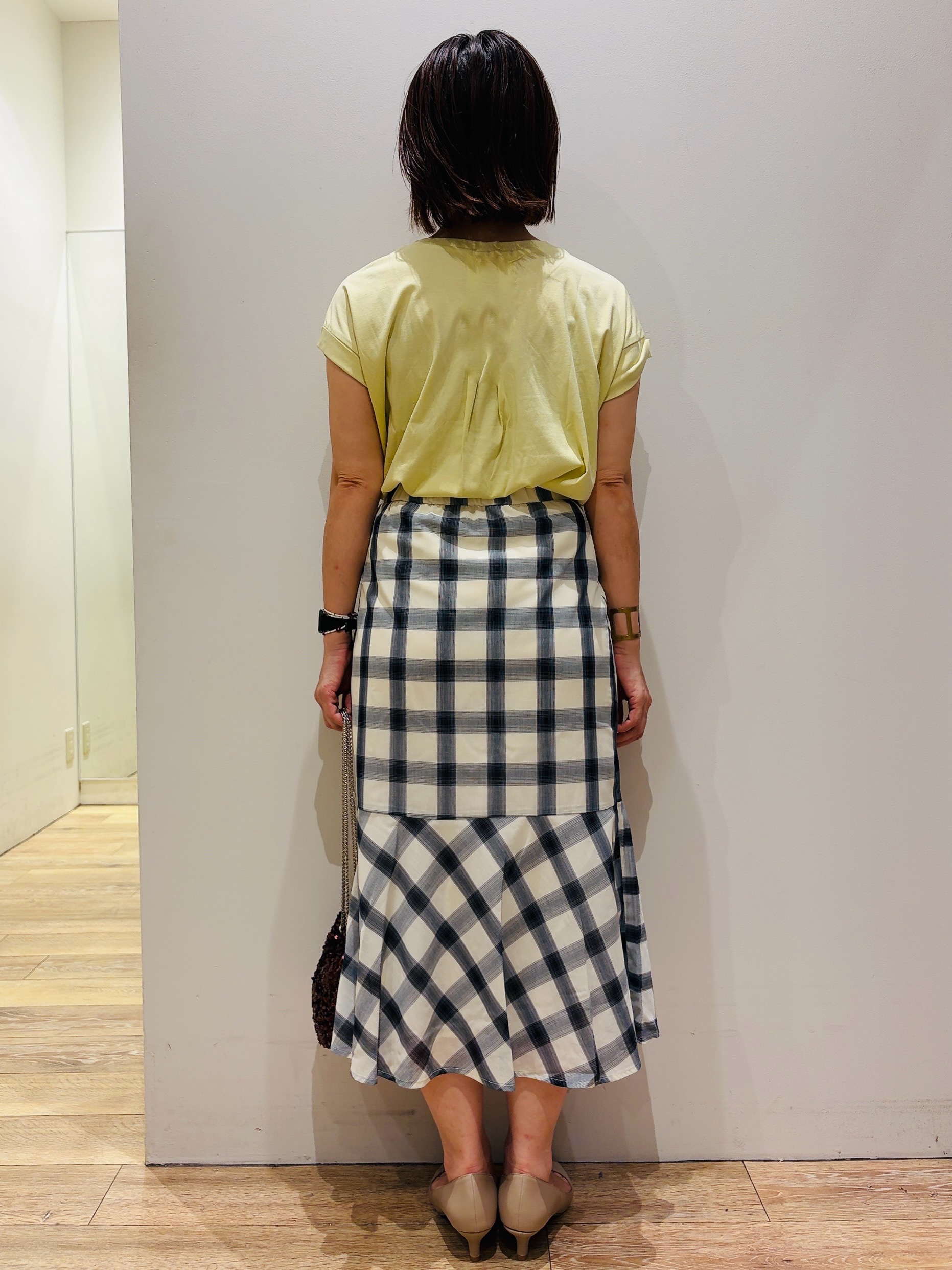 YUKOさんの「index｜【接触冷感／UV】ワンポイント刺繍Tシャツ《7col／XS~3L／洗濯機OK》」を使ったコーディネート
