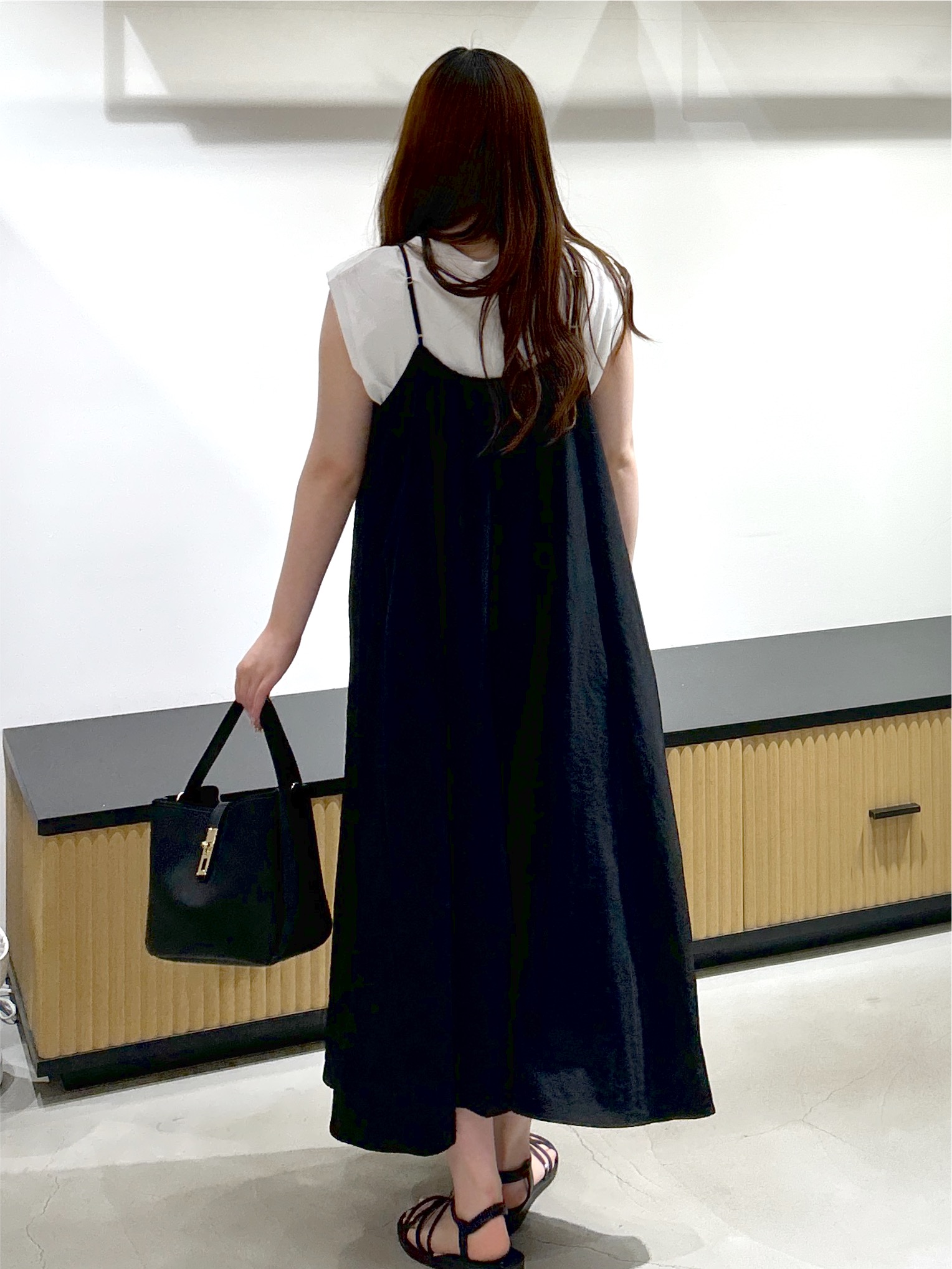 sayaさんの「OPAQUE.CLIP｜「Mickey Mouse」フロッキープリント フレンチスリーブTシャツ《洗濯機OK》」を使ったコーディネート