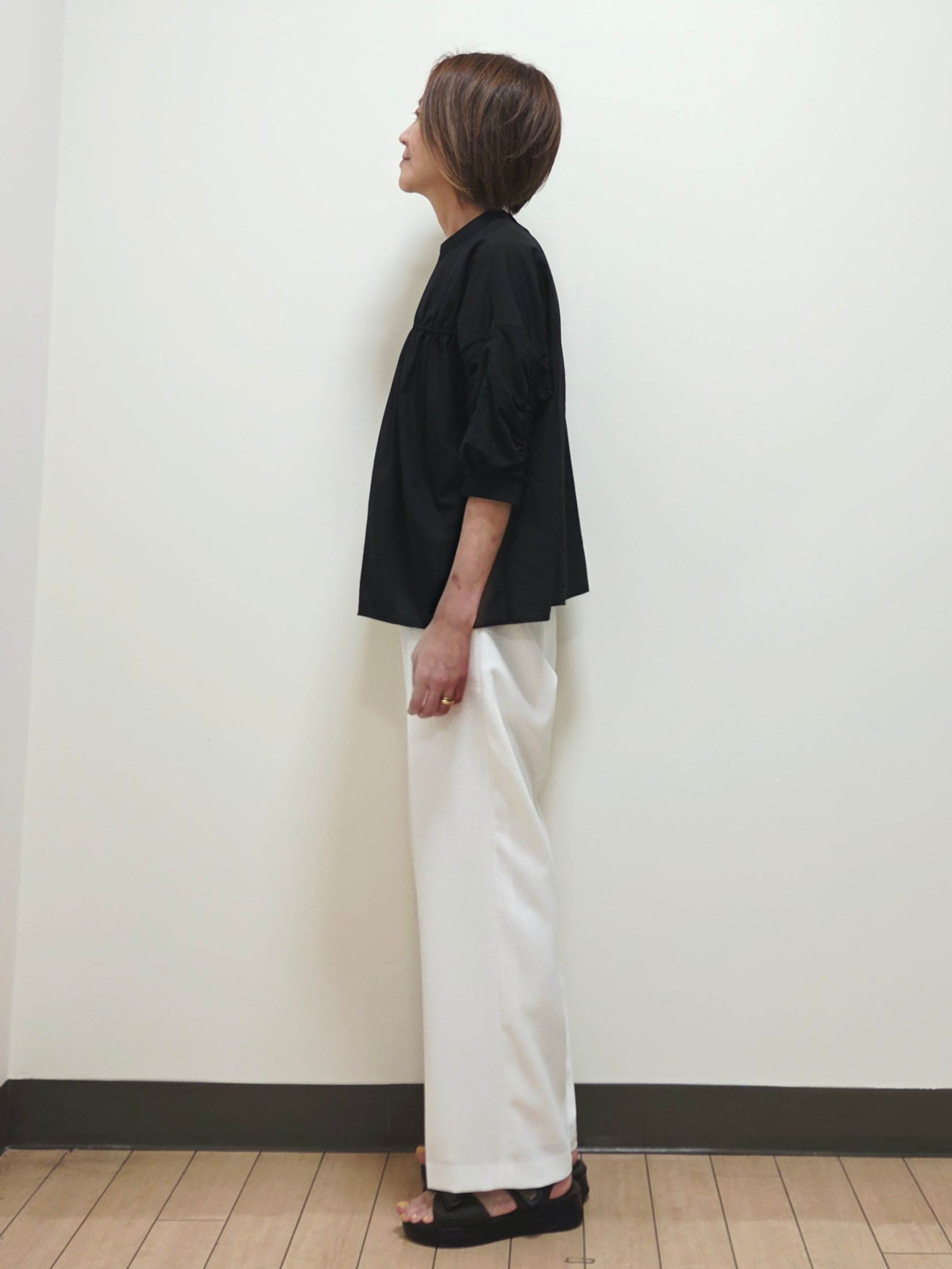 yuuさんの「Reflect｜【手洗い可】プチハイネック ギャザーブラウス」を使ったコーディネート