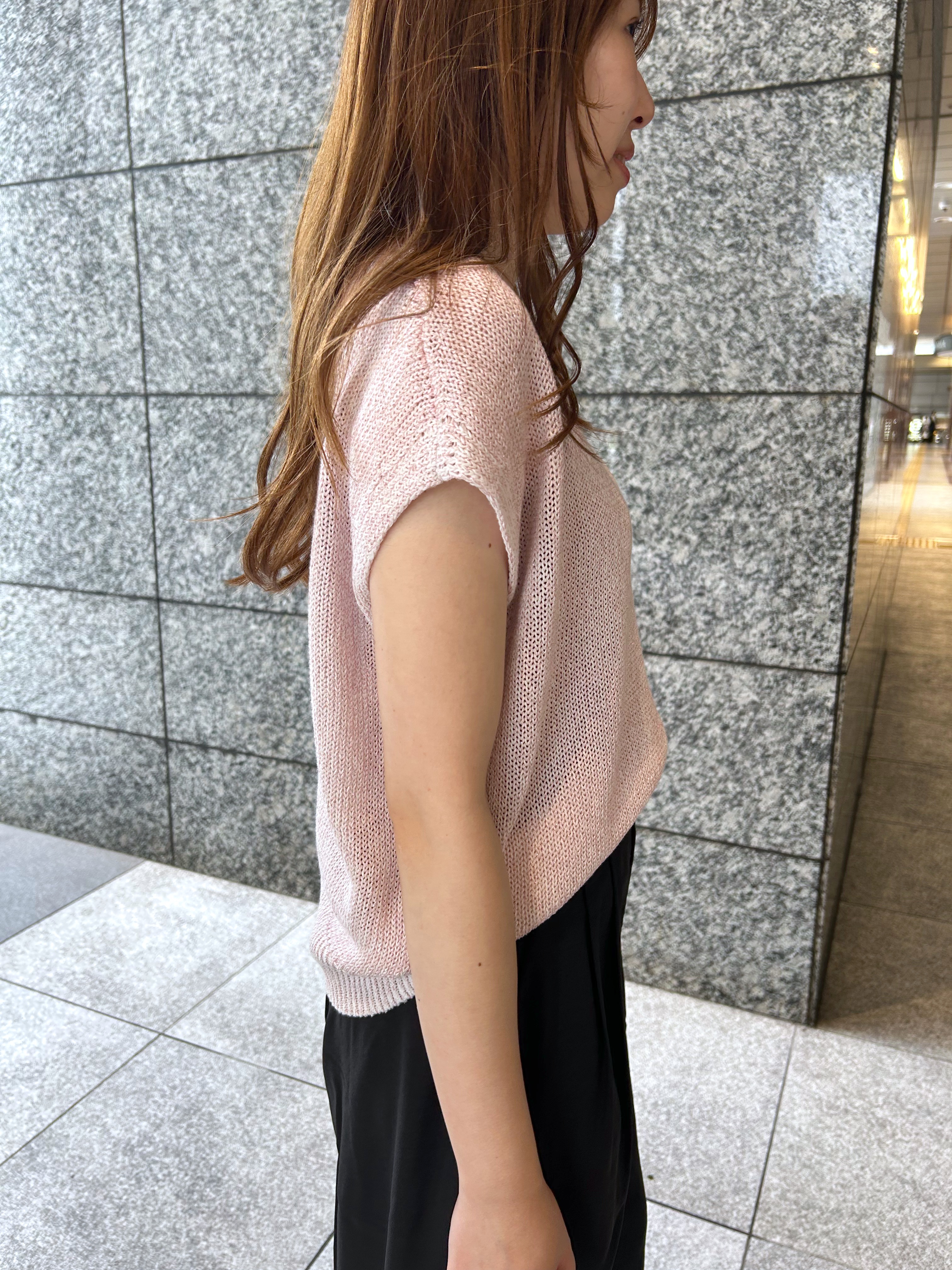 Risaさんの「OPAQUE.CLIP｜ラメメッシュ フレンチスリーブニット【洗濯機OK】」を使ったコーディネート