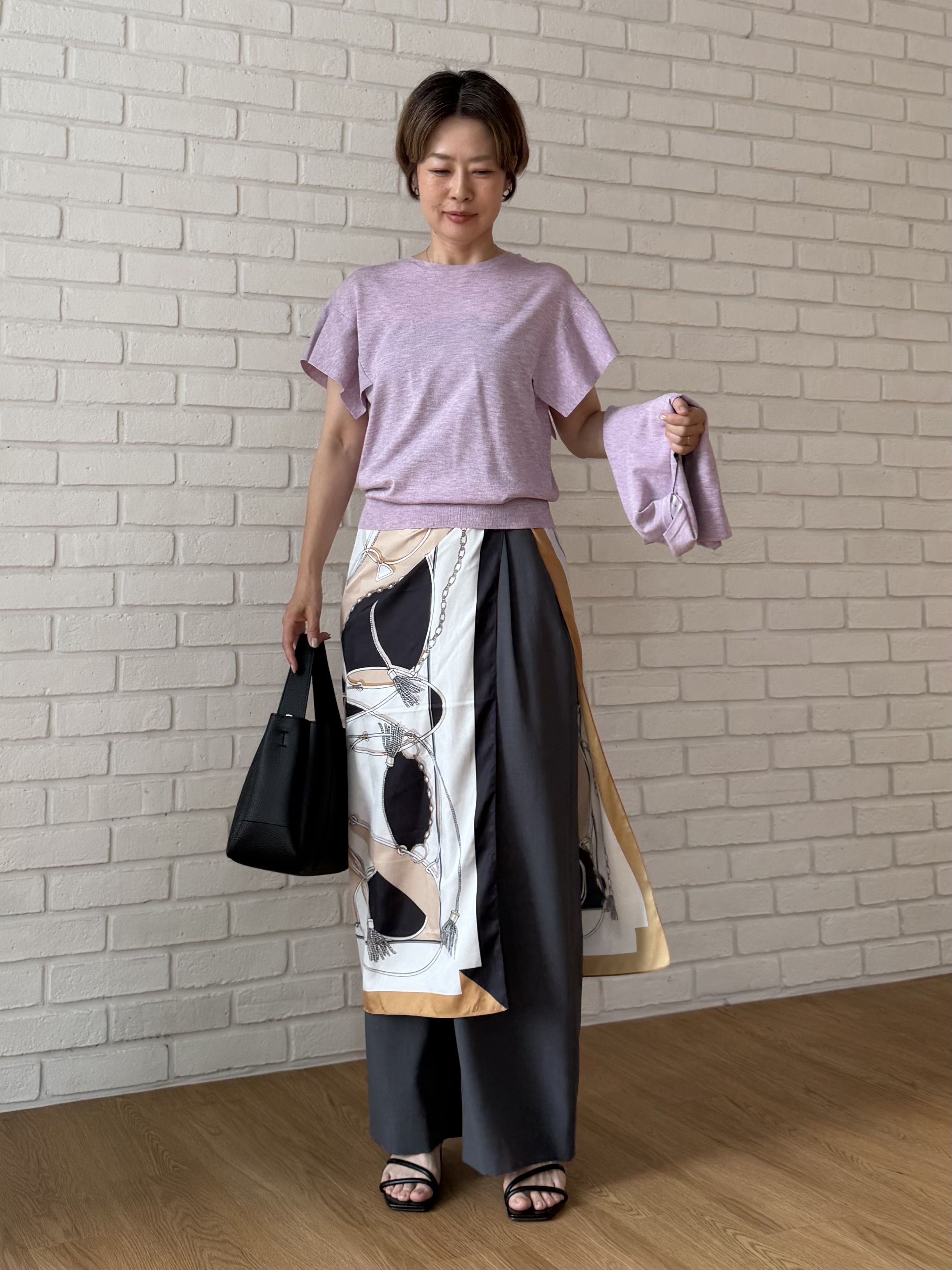 Mariko.Sさんの「OPAQUE.CLIP｜『STORY Web7月掲載』ドライタッチラメニット《UV／洗える／6col》」を使ったコーディネート