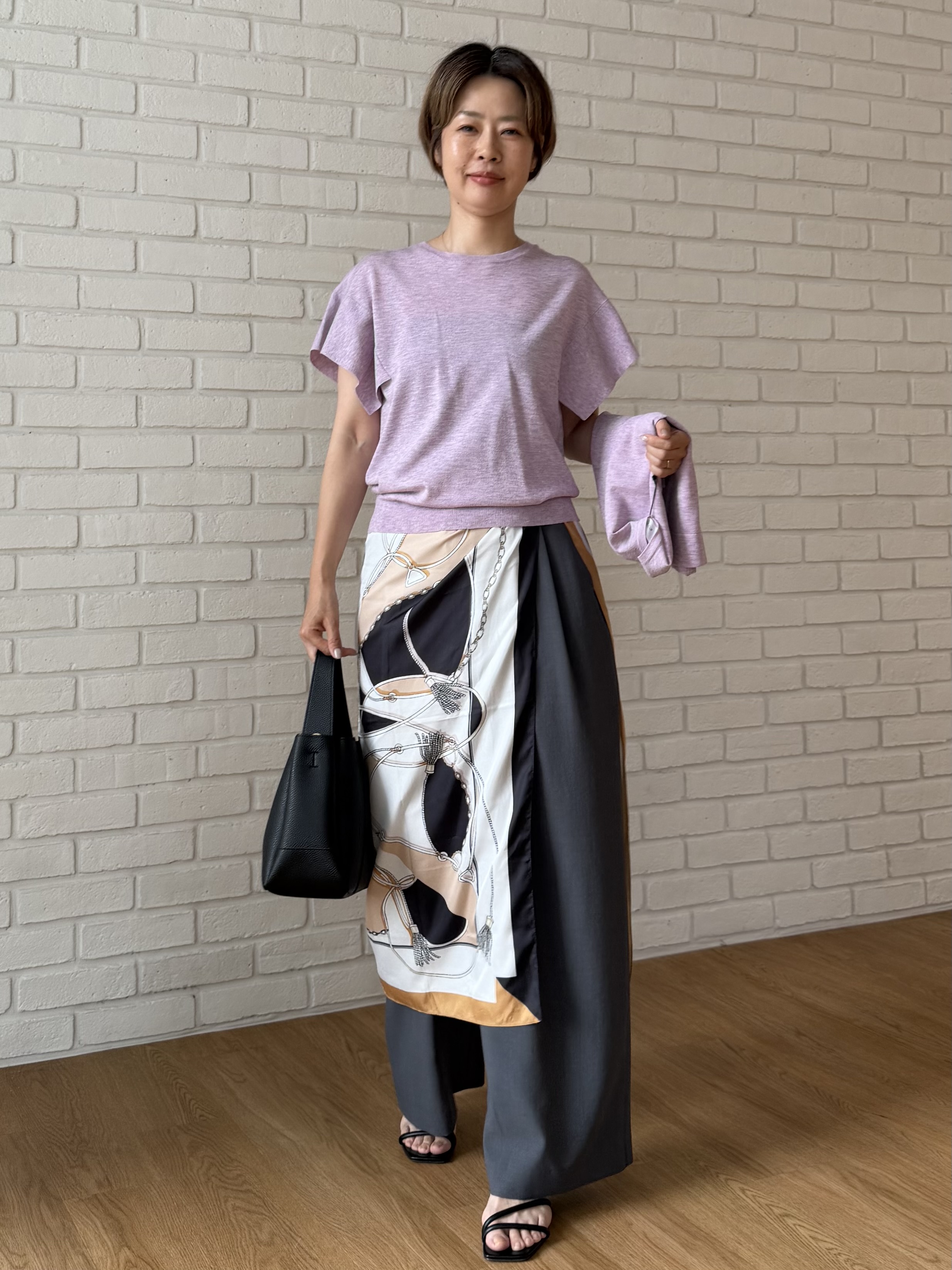 Mariko.Sさんの「OPAQUE.CLIP｜『STORY Web7月掲載』ドライタッチラメニット《UV／洗える／6col》」を使ったコーディネート