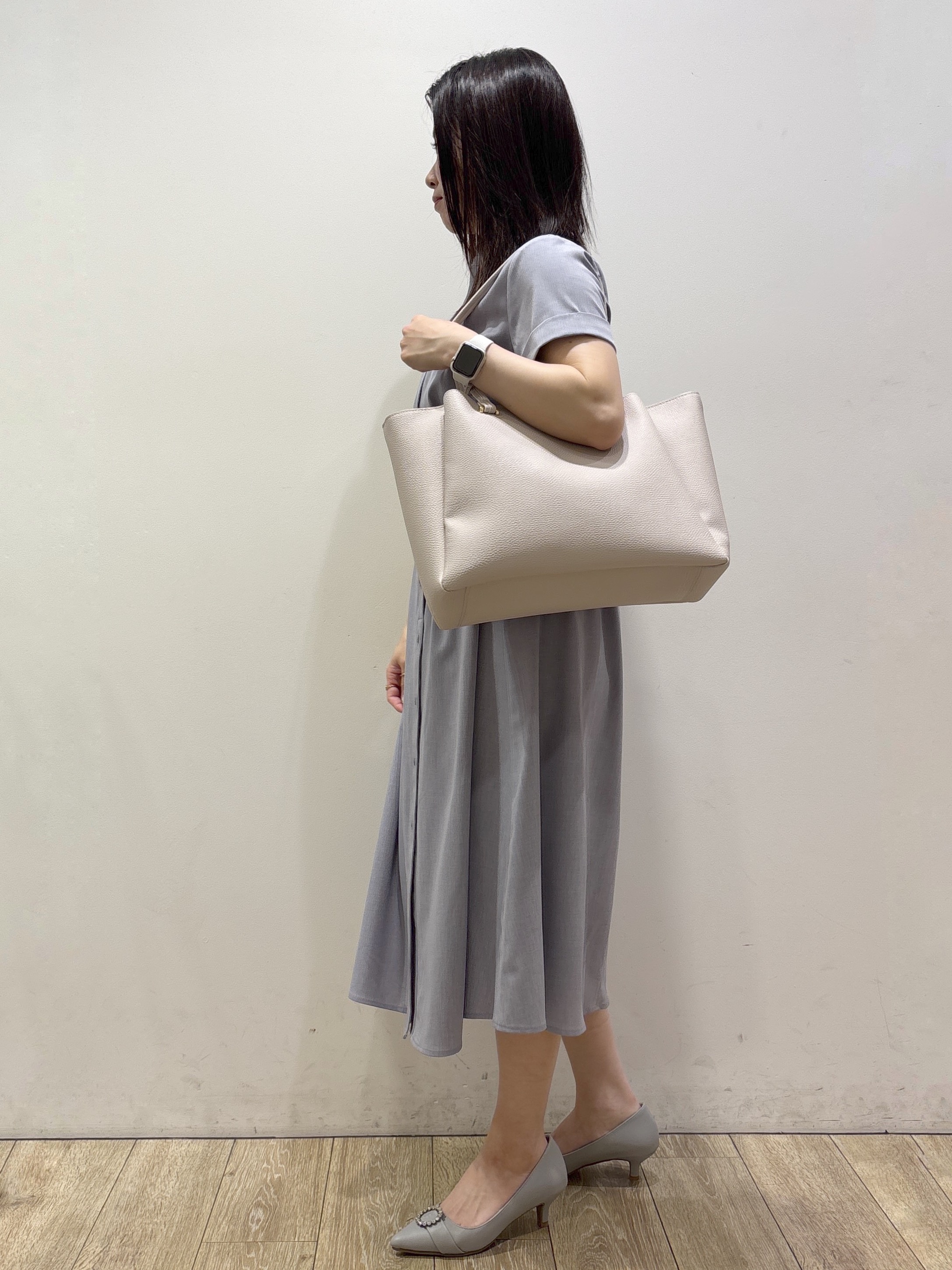 mameさんの「index｜【接触冷感／吸水速乾／UVケア】リネンライクサイドベルトシャツワンピース《透け防止／洗濯機OK》」を使ったコーディネート