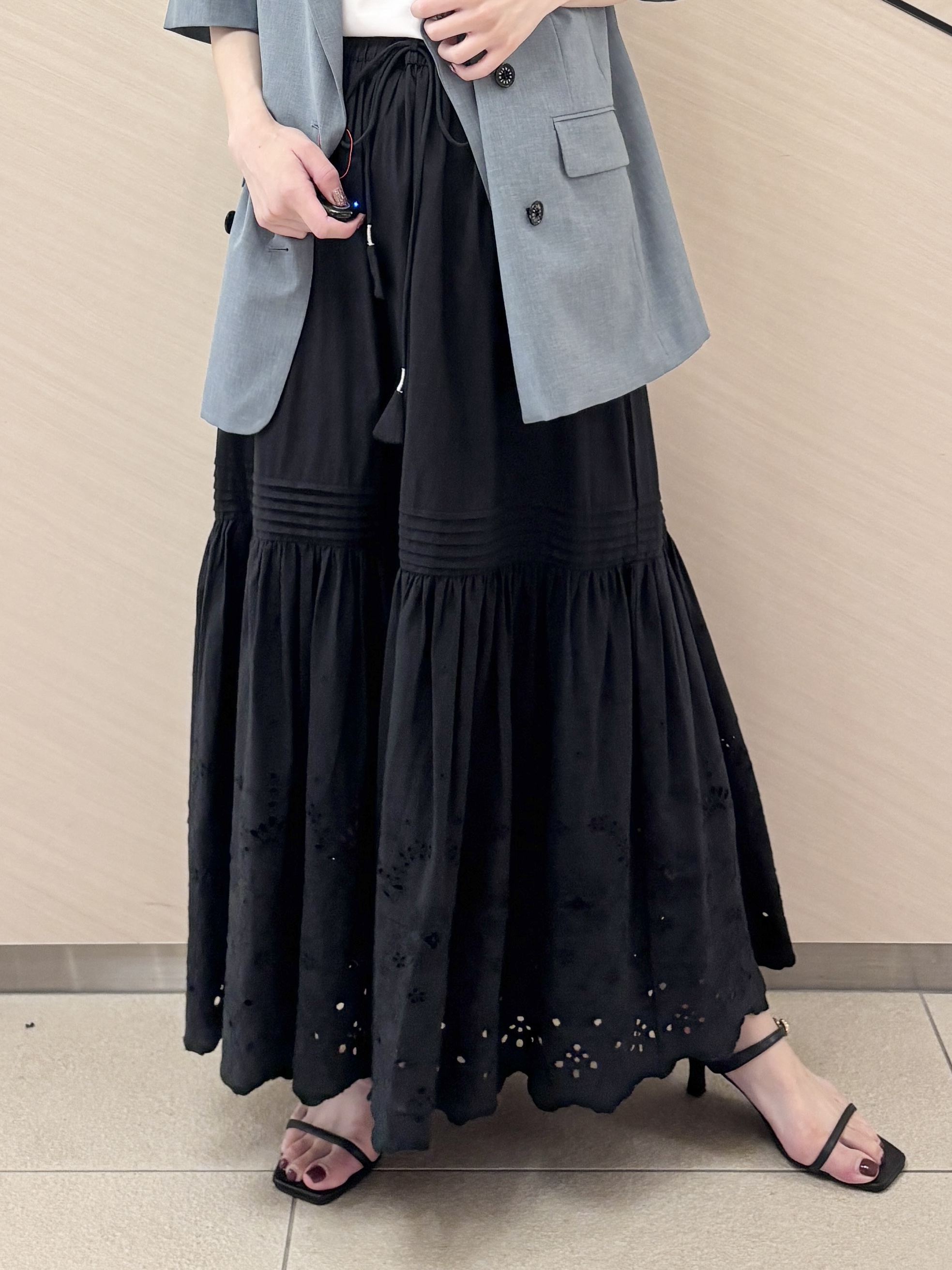 清水夏姫さんの「DRESSTERIOR｜【接触冷感/UVカット/抗菌防臭/しわ防止】クールデオドラント スクエアネックプルオーバー」を使ったコーディネート