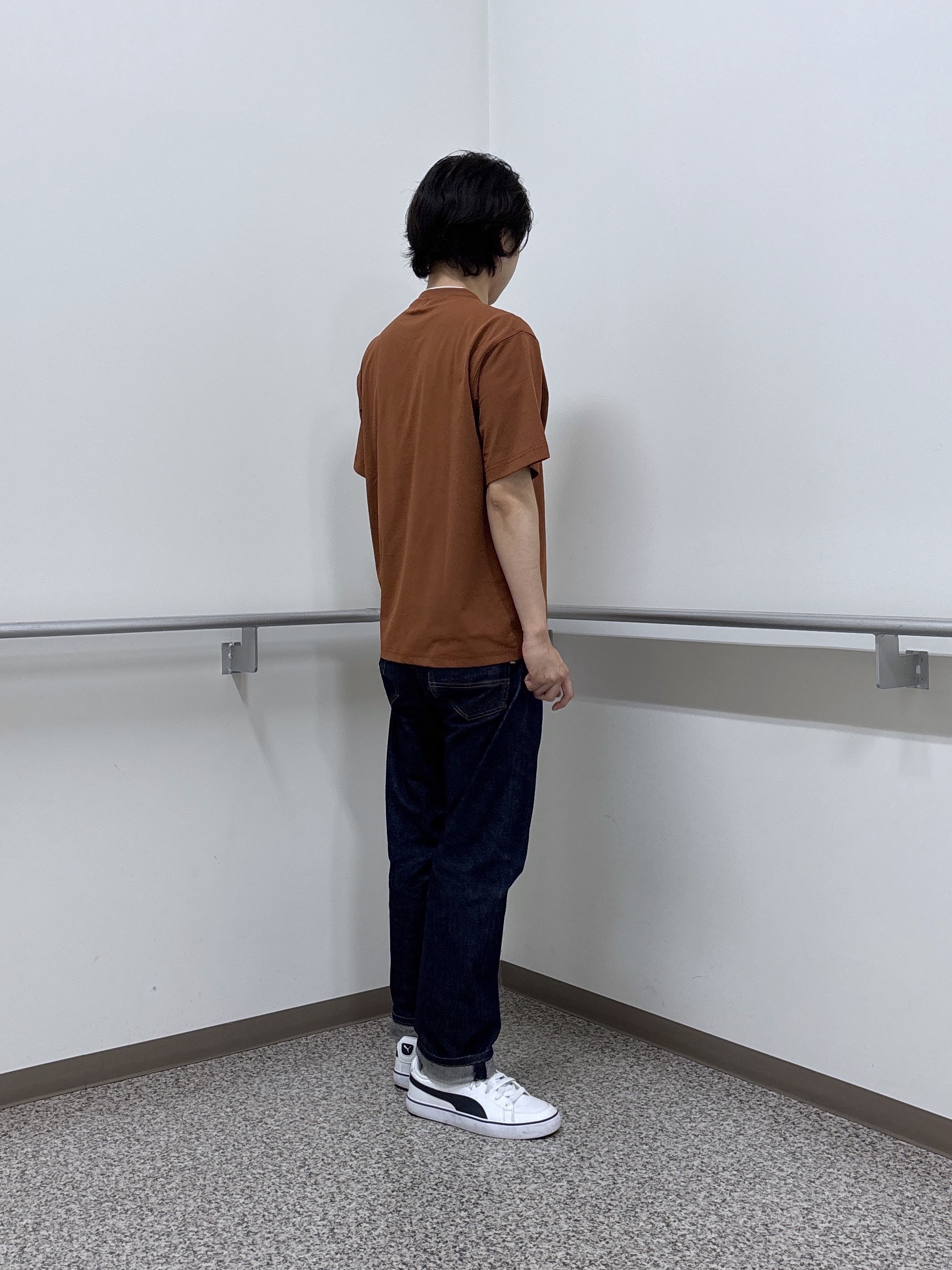 KEIさんの「TAKEO KIKUCHI｜【汗染み軽減/接触冷感】フェイクレイヤード ワンポイント刺繍Ｔシャツ」を使ったコーディネート
