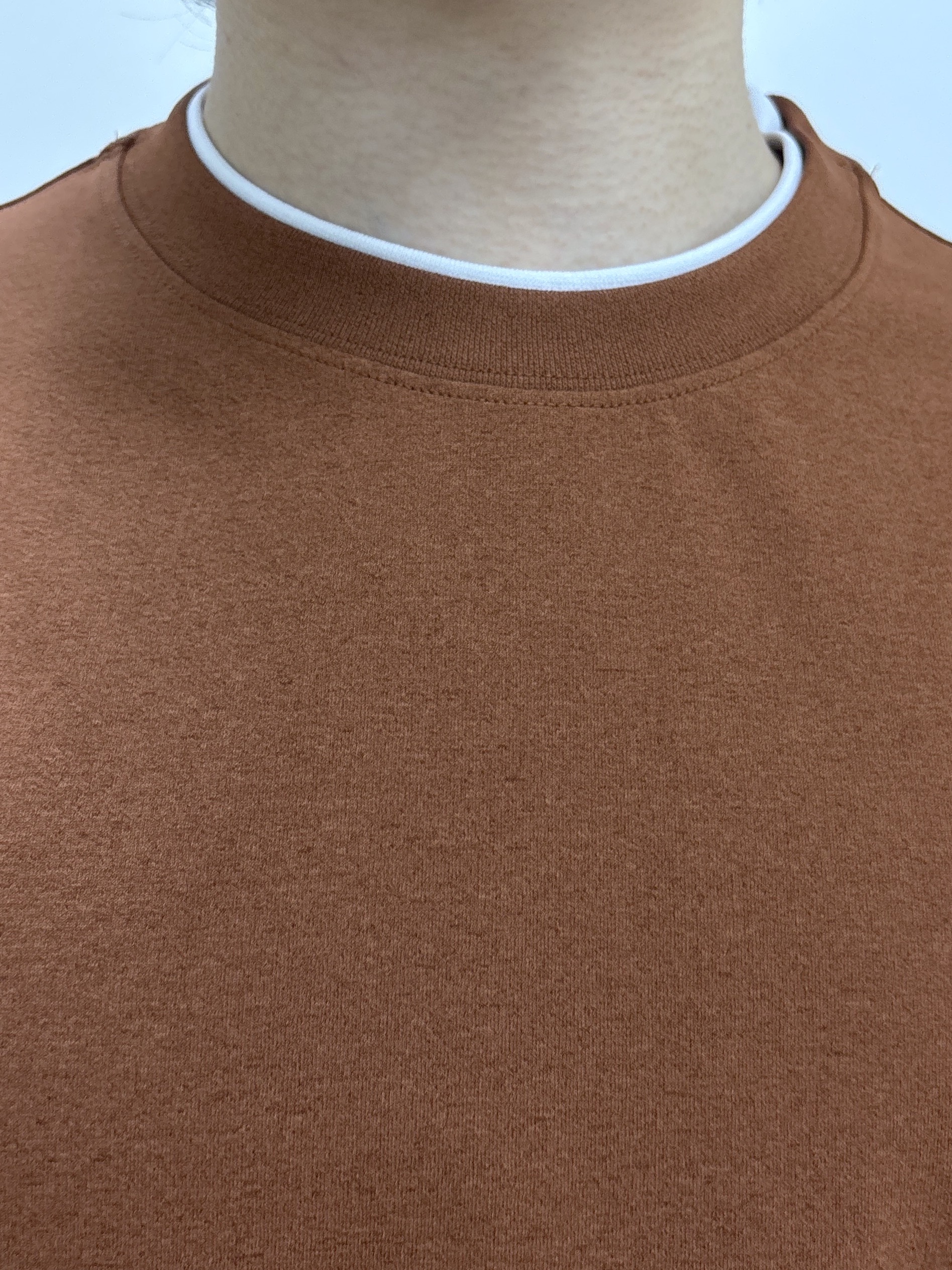 KEIさんの「TAKEO KIKUCHI｜【汗染み軽減/接触冷感】フェイクレイヤード ワンポイント刺繍Ｔシャツ」を使ったコーディネート