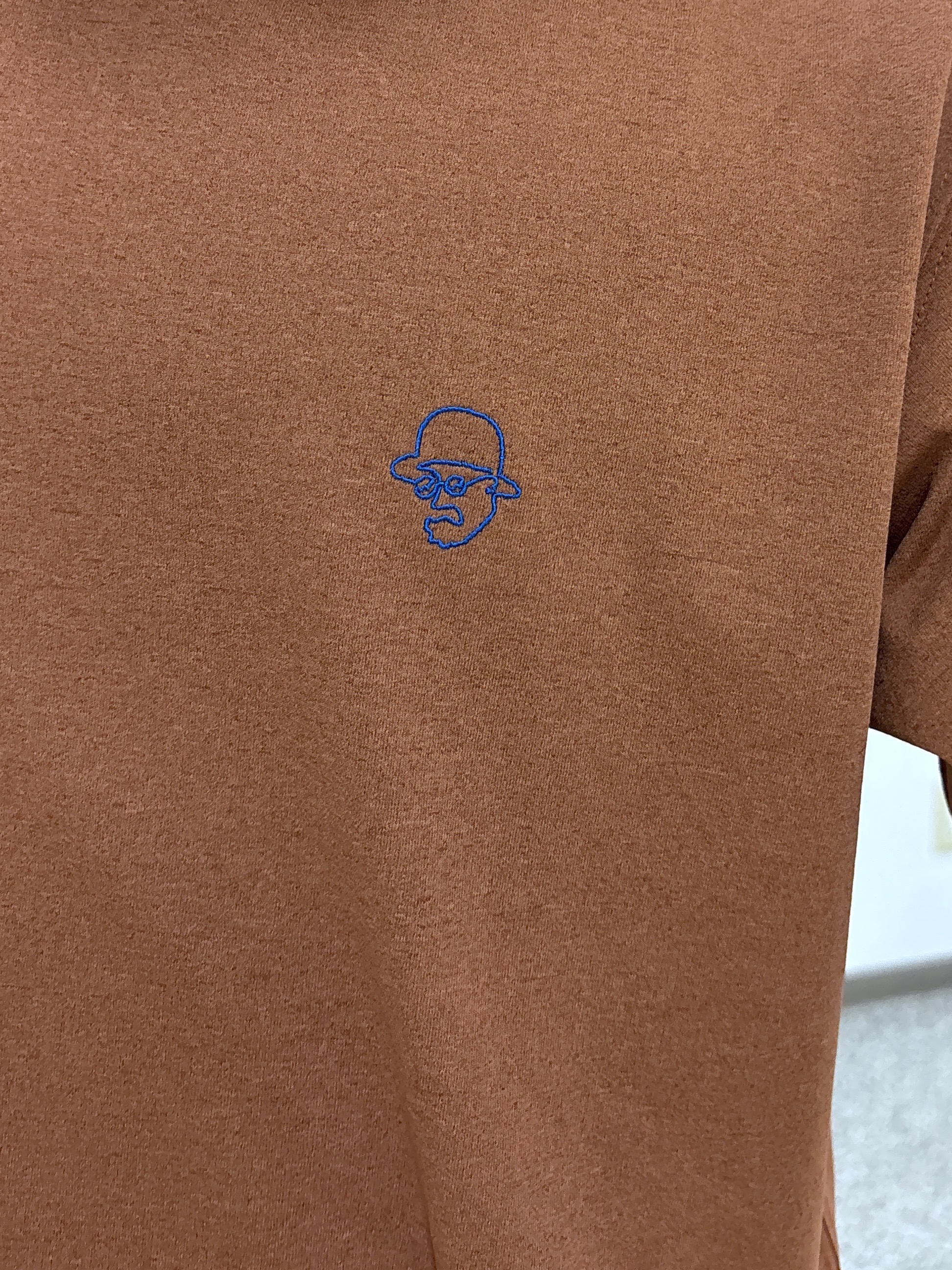 KEIさんの「TAKEO KIKUCHI｜【汗染み軽減/接触冷感】フェイクレイヤード ワンポイント刺繍Ｔシャツ」を使ったコーディネート