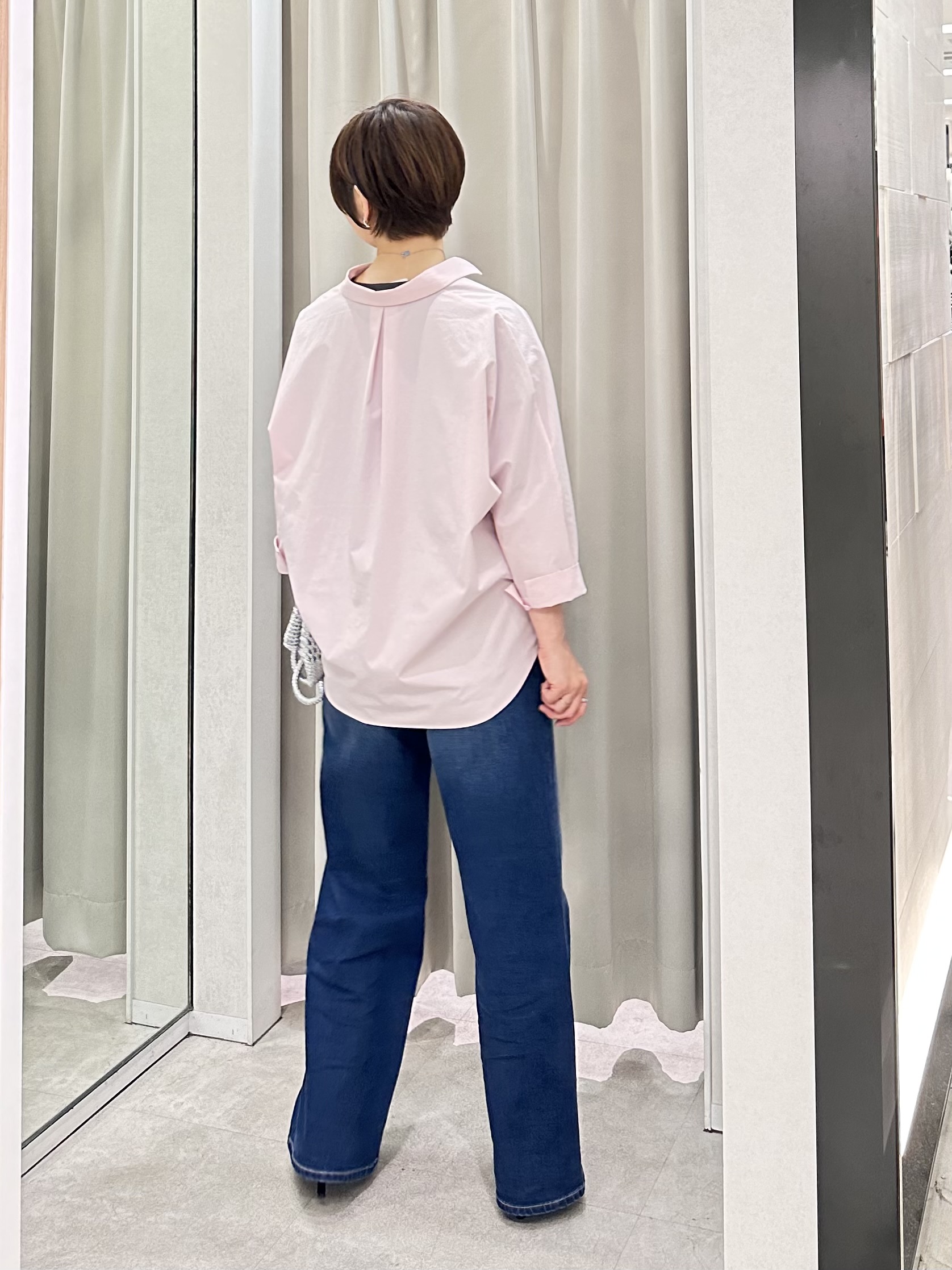 みなこさんの「UNTITLED｜【接触冷感/吸水速乾/UVカット】ドルマンスリーブシャツ」を使ったコーディネート