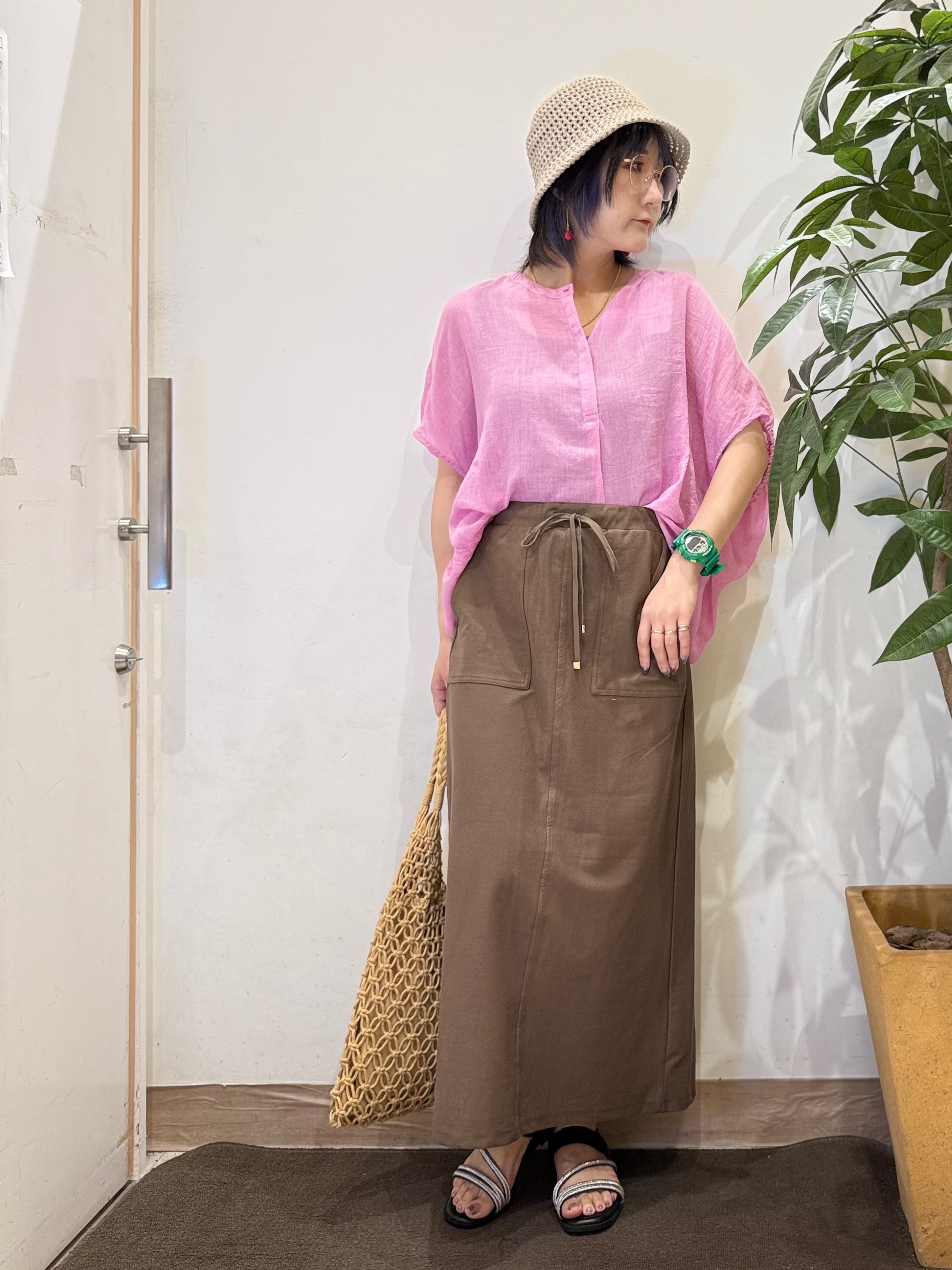 misakiさんの「SHOO･LA･RUE｜【体型カバー】バルーン風ゆるシャツブラウス」を使ったコーディネート