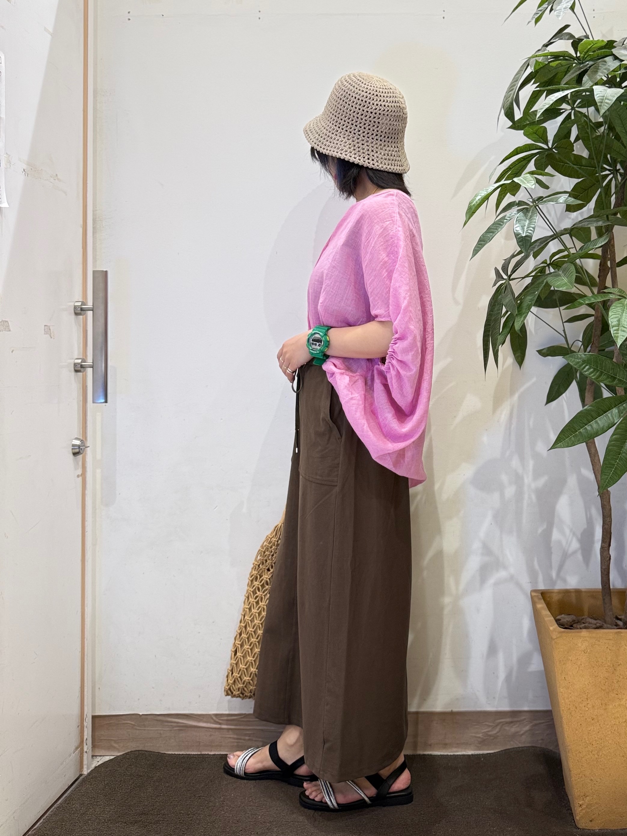 misakiさんの「SHOO･LA･RUE｜【体型カバー】バルーン風ゆるシャツブラウス」を使ったコーディネート