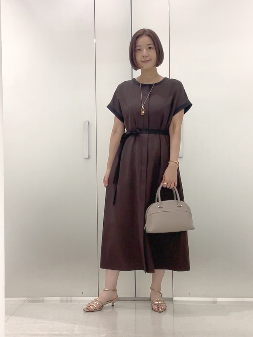 まどかさんの「UNTITLED｜【接触冷感/UVカット/イージーケア】配色ラインワンピース」を使ったコーディネート