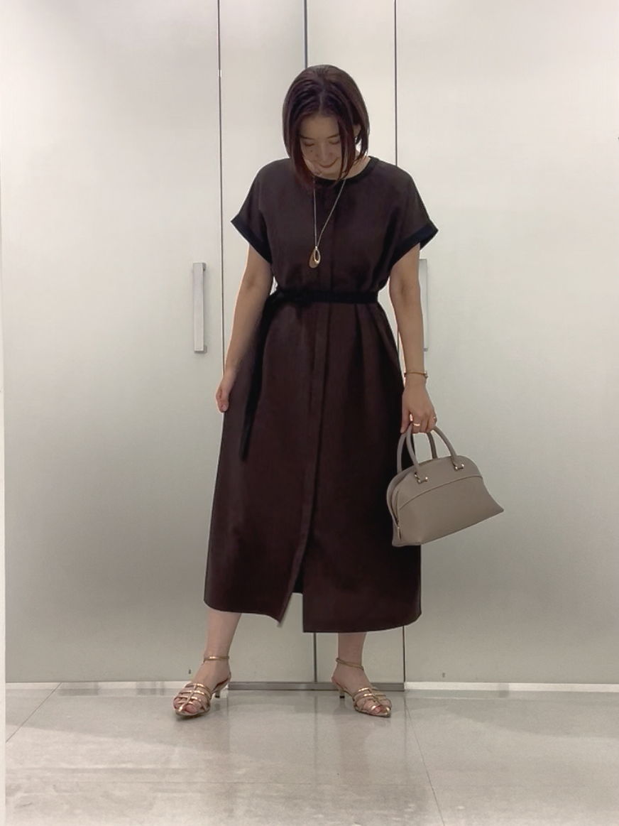 まどかさんの「UNTITLED｜【接触冷感/UVカット/イージーケア】配色ラインワンピース」を使ったコーディネート