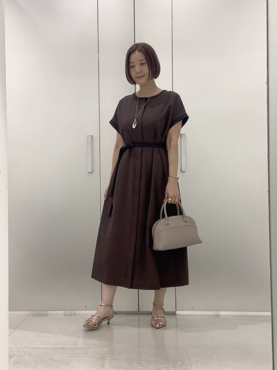まどかさんの「UNTITLED｜【接触冷感/UVカット/イージーケア】配色ラインワンピース」を使ったコーディネート
