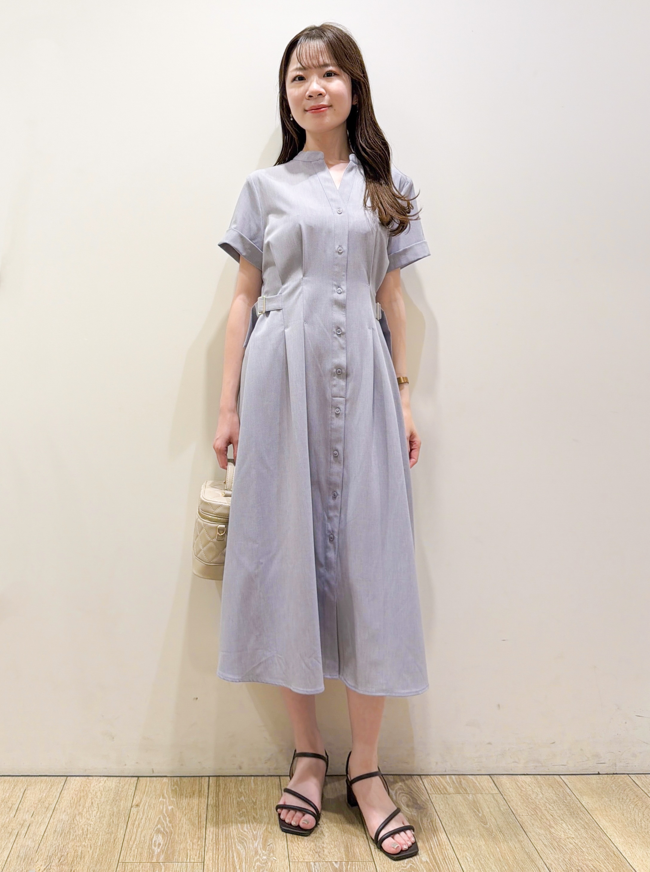 ayaさんの「index｜【接触冷感／吸水速乾／UVケア】リネンライクサイドベルトシャツワンピース《透け防止／洗濯機OK》」を使ったコーディネート