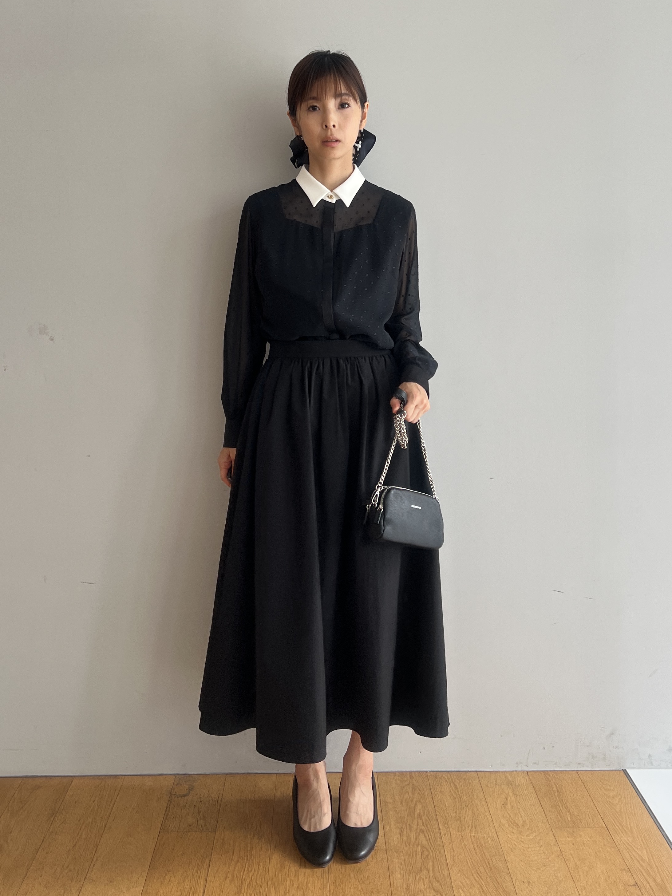 misaさんの「DRESSTERIOR｜【STORY11月号掲載】アーチフィットレザーパンプス」を使ったコーディネート