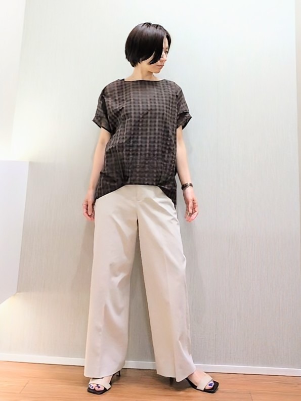 ミズタさんの「UNTITLED｜【秋めきシャツ/体型カバー】シアーチェックブラウス」を使ったコーディネート