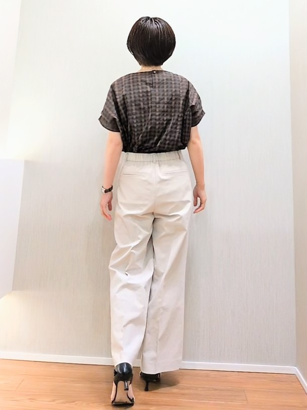 ミズタさんの「UNTITLED｜【秋めきシャツ/体型カバー】シアーチェックブラウス」を使ったコーディネート