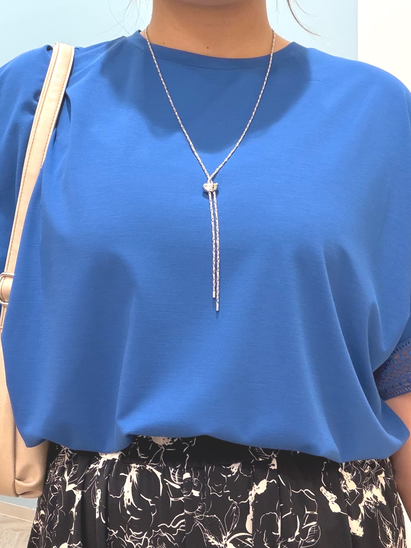 まちゃんなちゃんさんの「SHOO･LA･RUE｜【UV/洗濯機可/体型カバー】ヒップ周りが隠せる お袖レースTシャツ」を使ったコーディネート