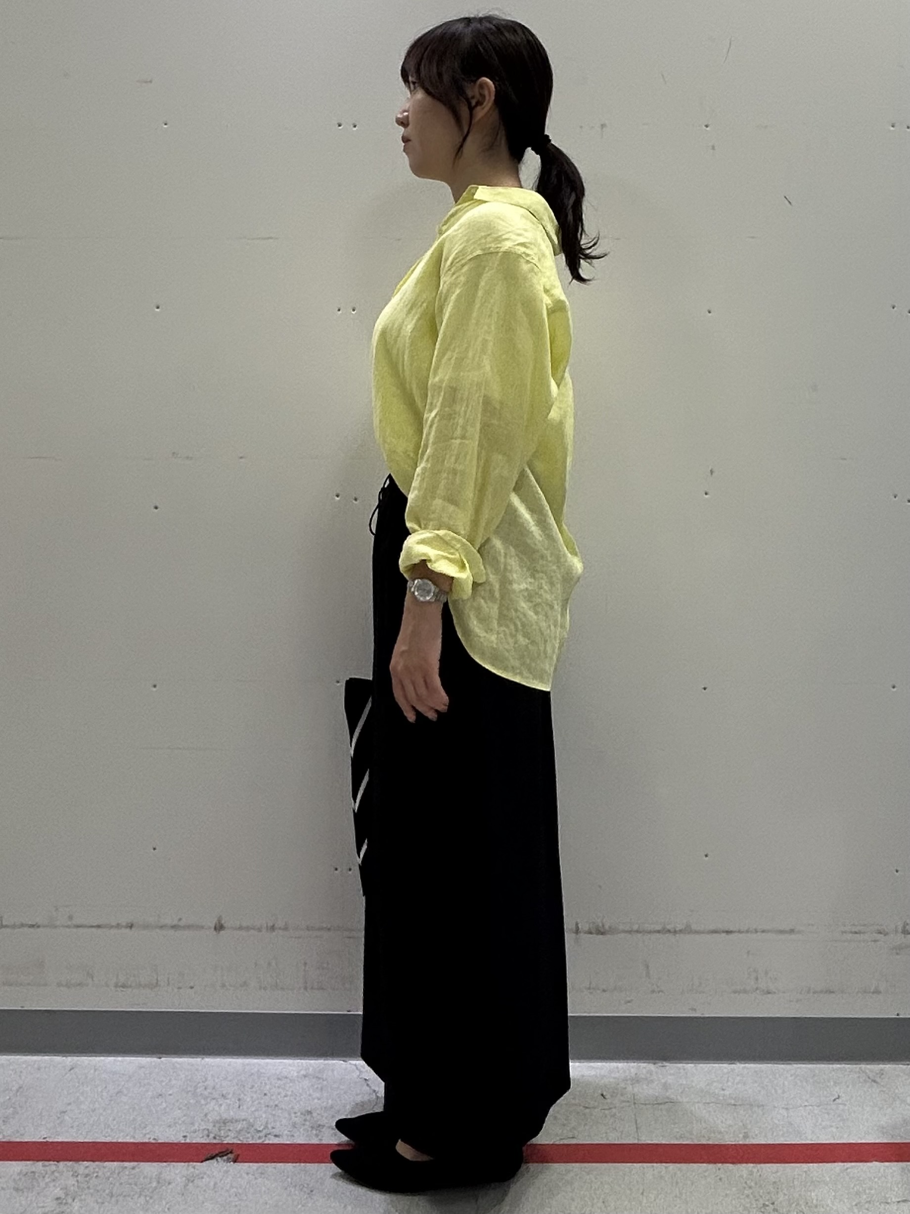 noeさんの「INDIVI｜【接触冷感／2WAY】カシュクールリネンシャツ」を使ったコーディネート