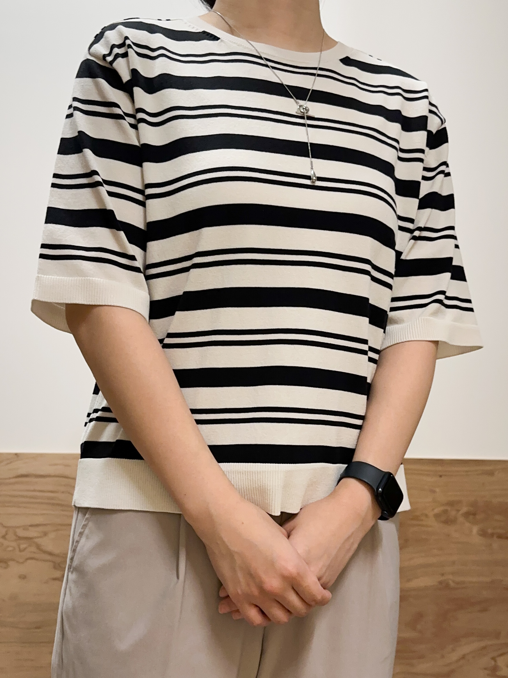 すーさんの「grove｜【UVカット・洗濯機◎】Tシャツ感覚で着られるコットン混ニット」を使ったコーディネート