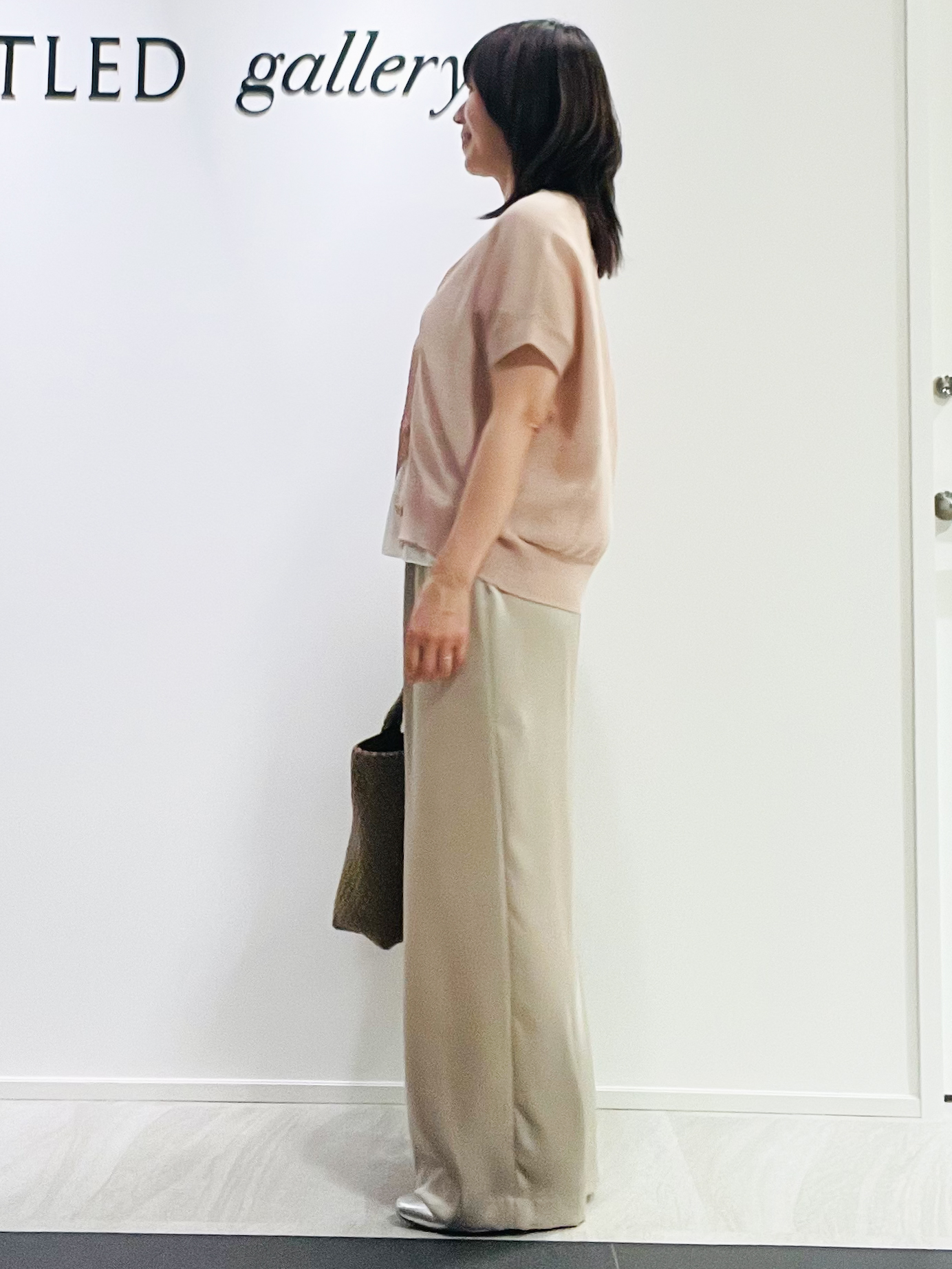めいさんの「UNTITLED｜【洗える/清涼感】ドライタッチスリーブレスカーディガン」を使ったコーディネート