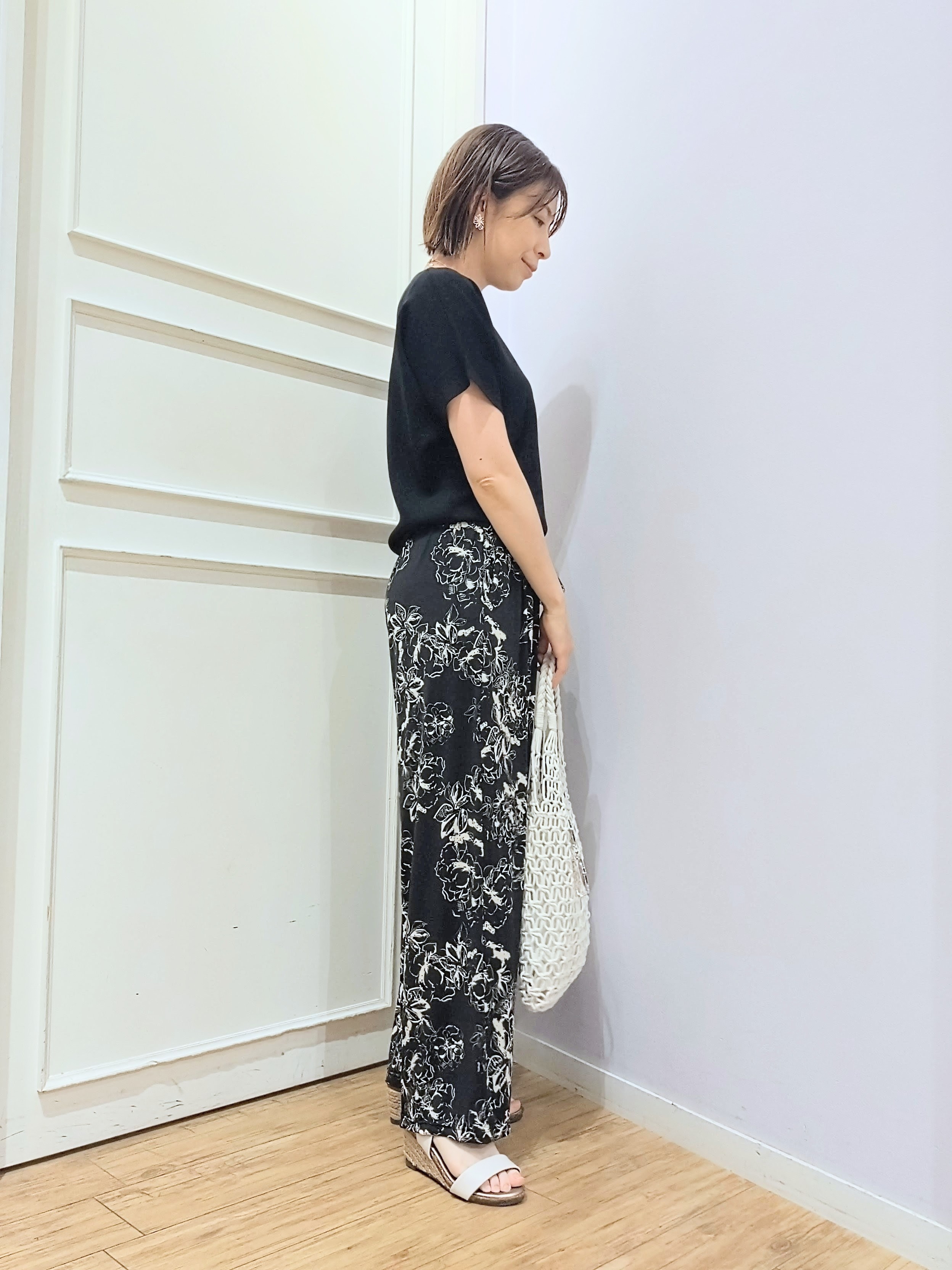 miomioさんの「SHOO･LA･RUE｜【毎日洗える/UV】二の腕隠れる さらっとドルマン半袖ニット」を使ったコーディネート