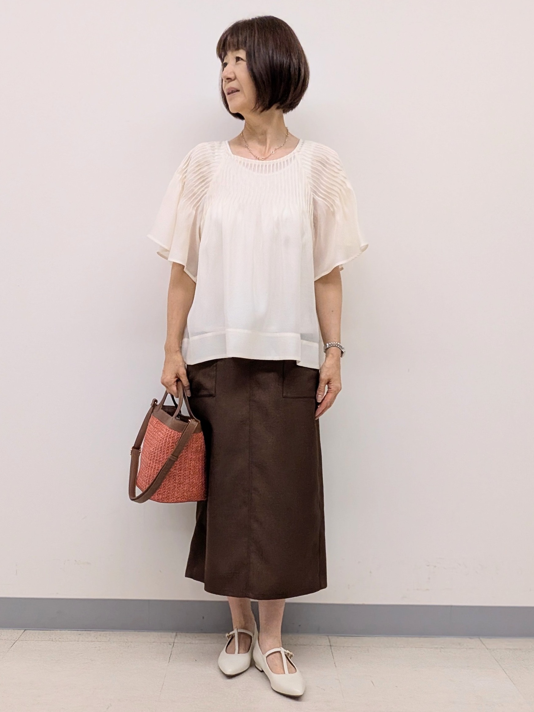 Ariさんの「Reflect｜ピンタックデザインフレアスリーブブラウス」を使ったコーディネート