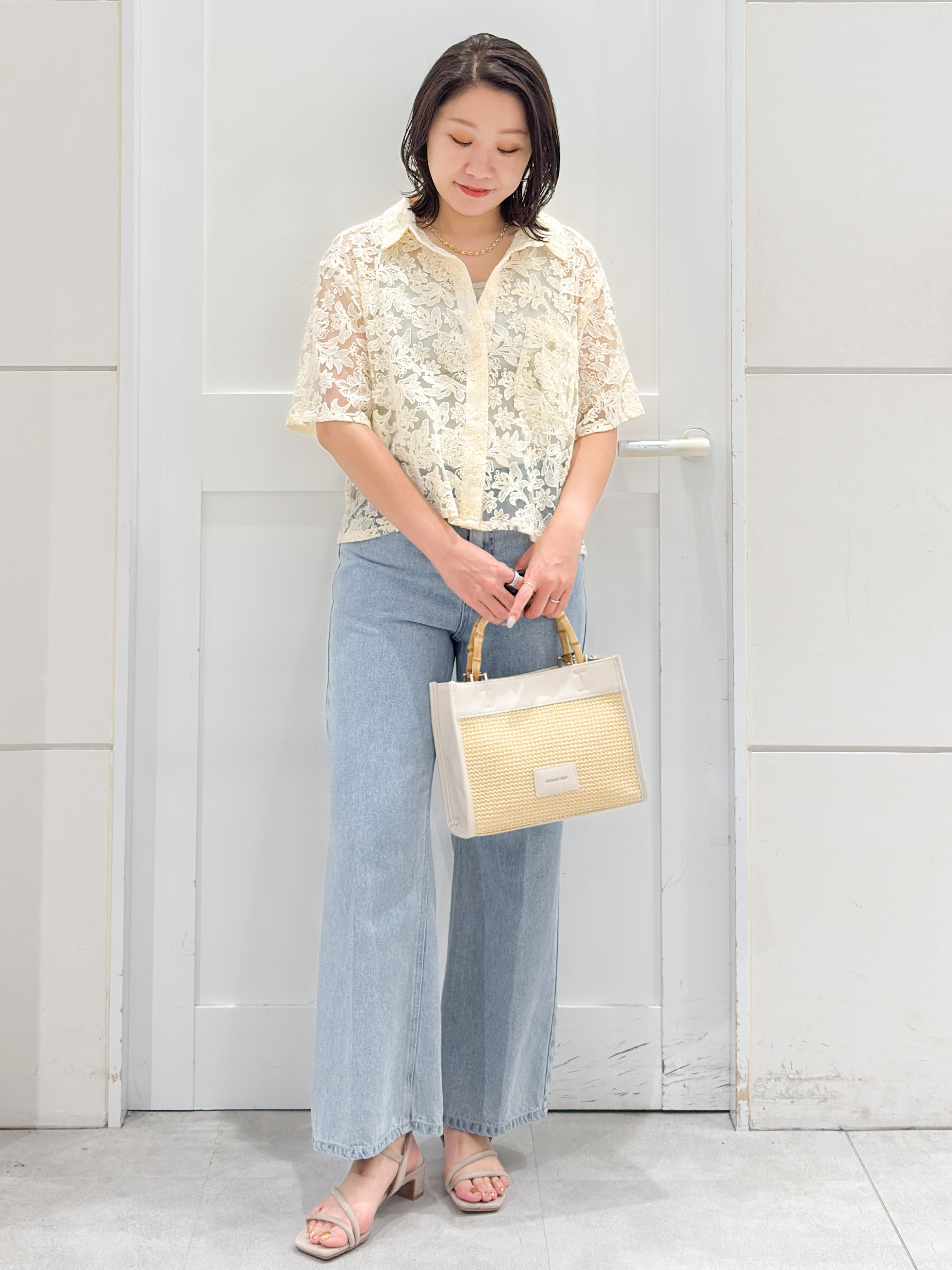 yuka.aさんの「OPAQUE.CLIP｜フラワー刺繍シアーシャツ【洗濯機OK／イージーアイロン】」を使ったコーディネート