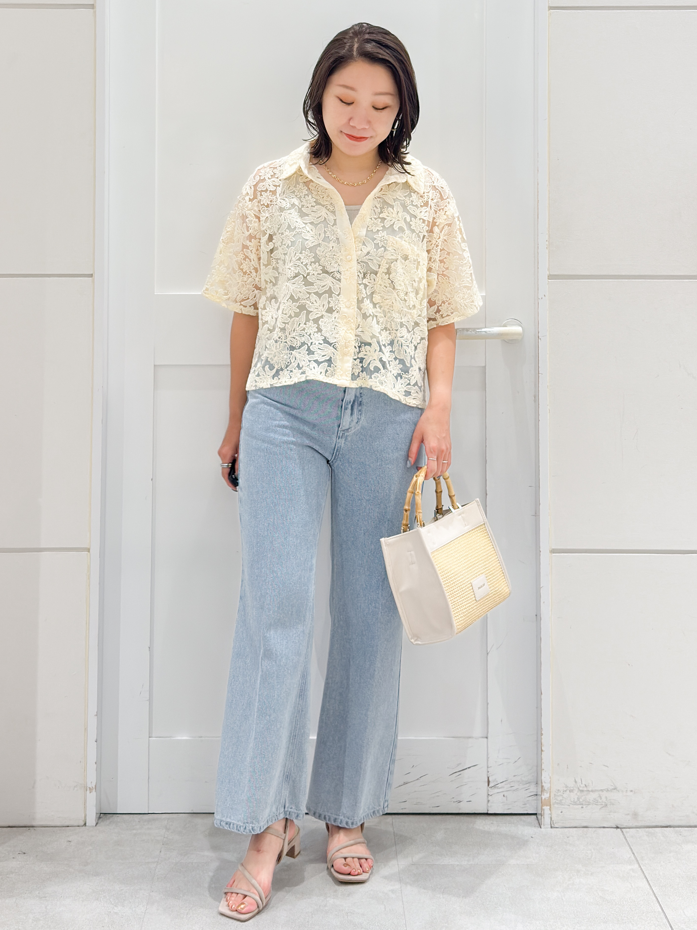 yuka.aさんの「OPAQUE.CLIP｜フラワー刺繍シアーシャツ【洗濯機OK／イージーアイロン】」を使ったコーディネート