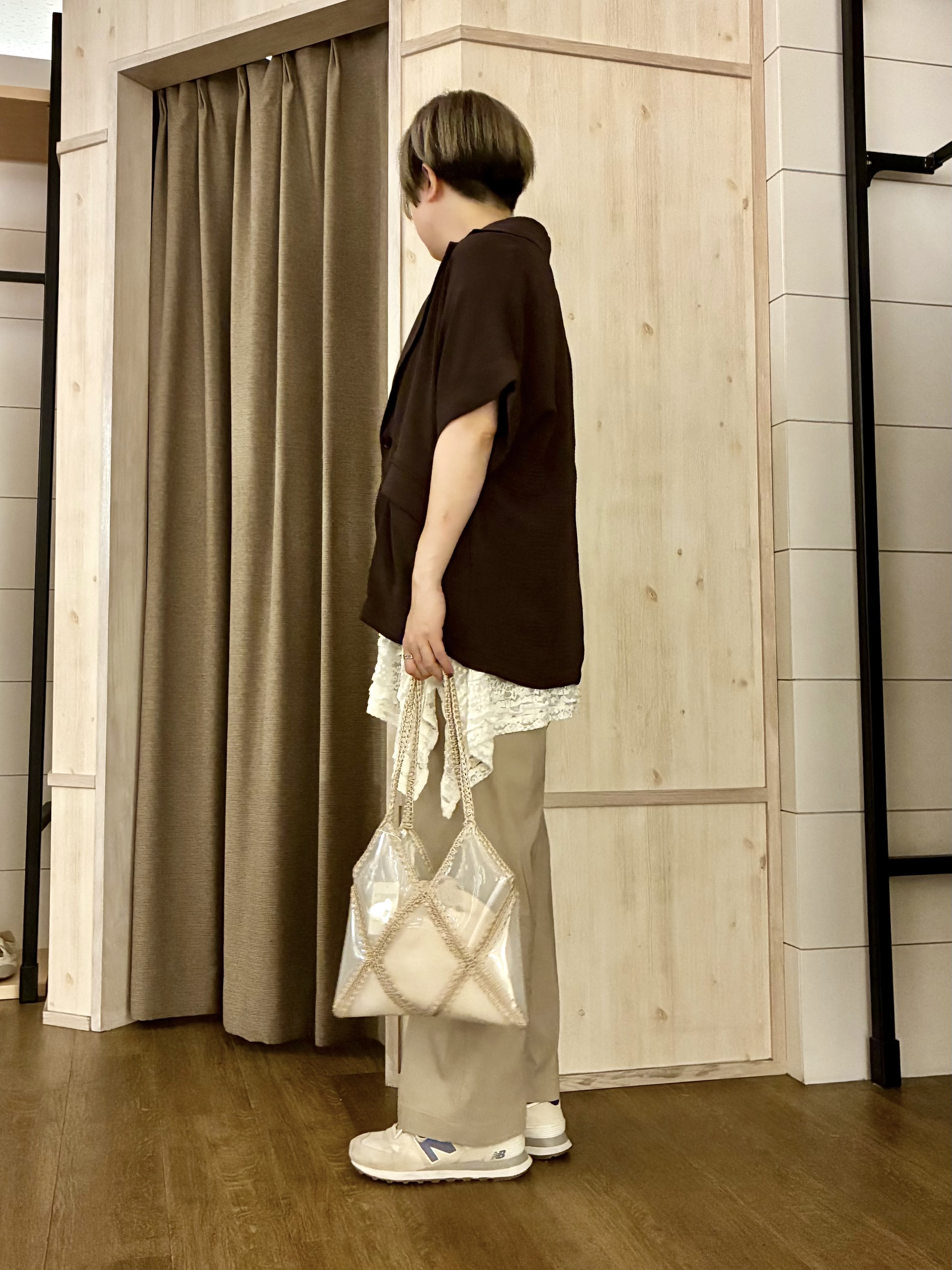 aiさんの「THE SHOP TK｜【吸水速乾/UV/防しわ】軽く羽織りたい半袖ジャケット」を使ったコーディネート